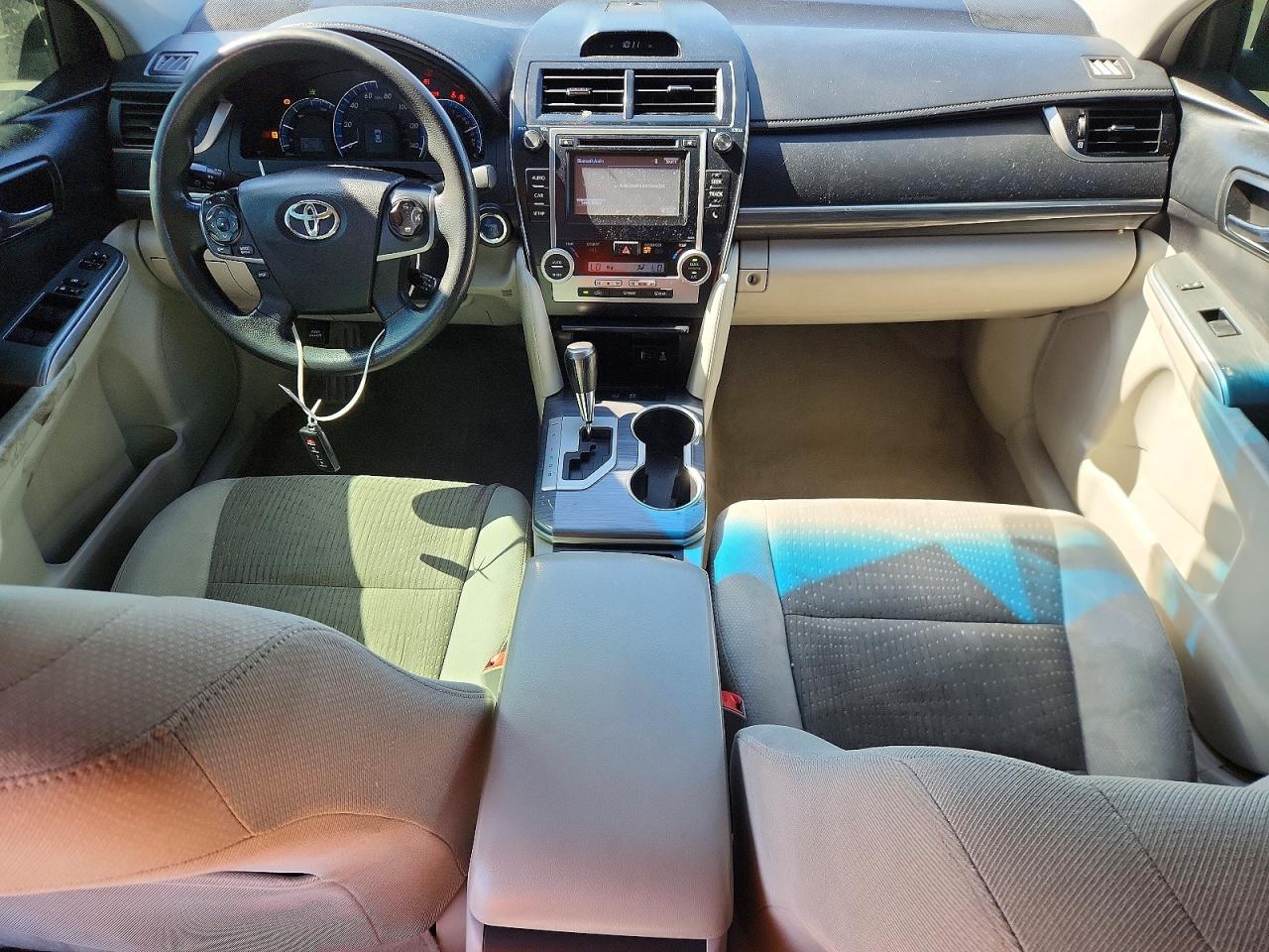 2014 Toyota Camry Hybrid Le White vin: 4T1BD1FK4EU122190