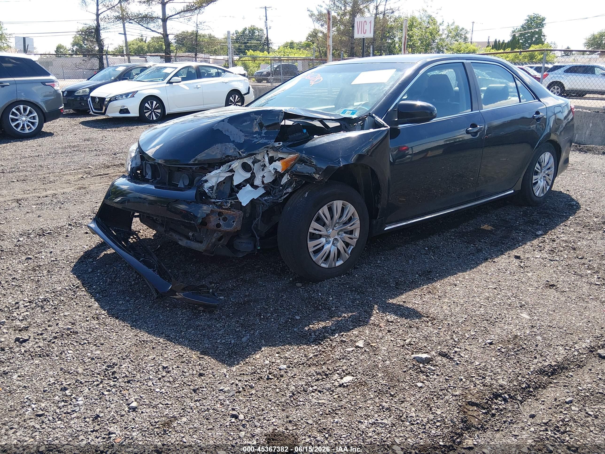 2014 Toyota Camry Hybrid Le Black vin: 4T1BD1FK4EU124151