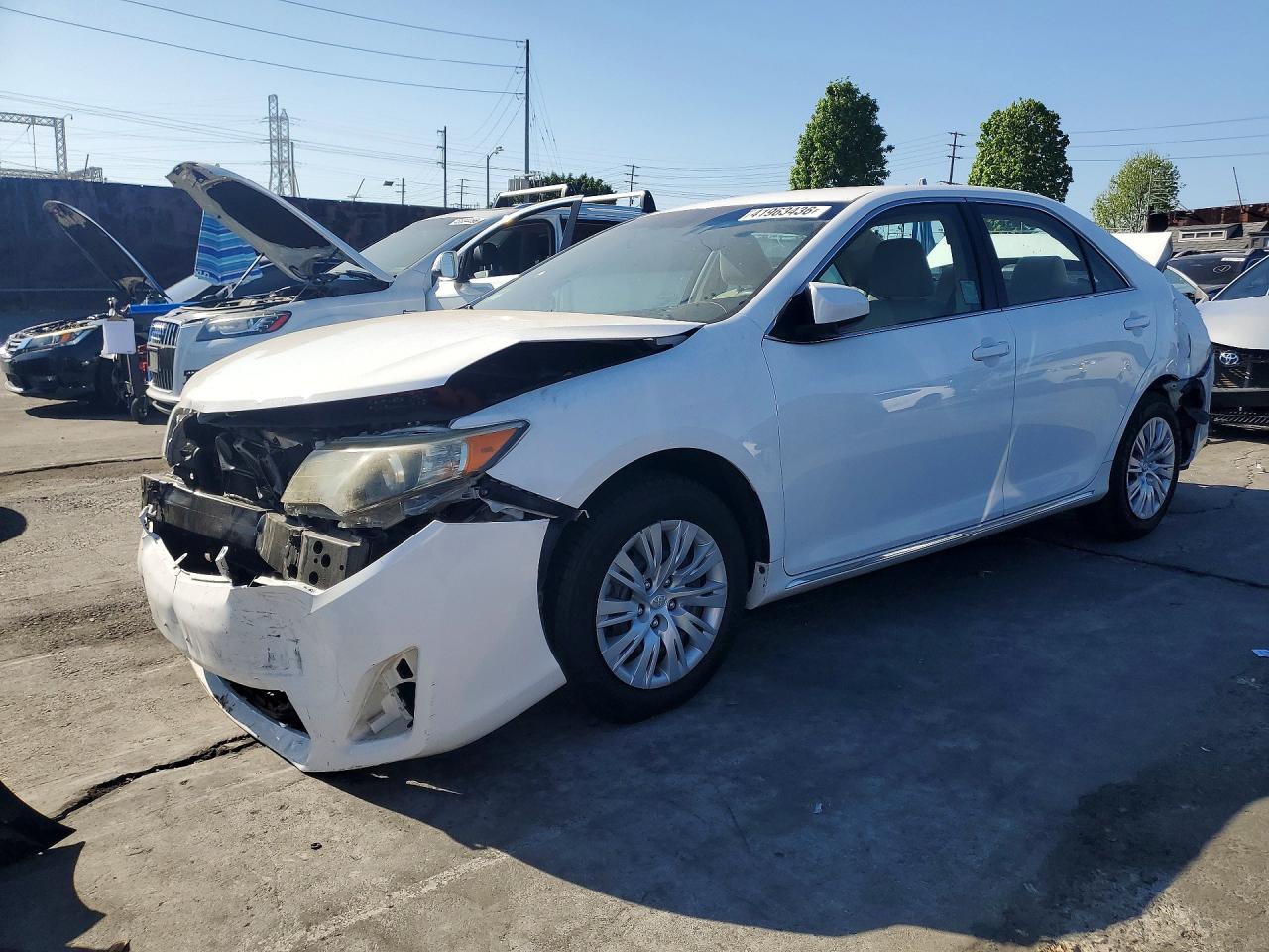 2014 Toyota Camry Hybrid Le White vin: 4T1BD1FK4EU134775