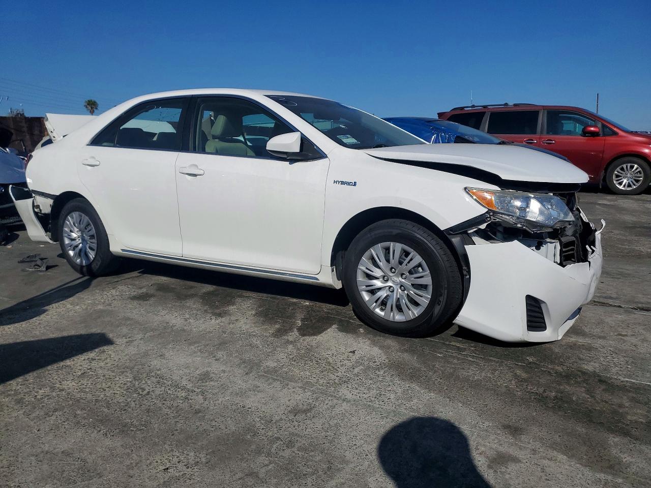 2014 Toyota Camry Hybrid Le White vin: 4T1BD1FK4EU134775