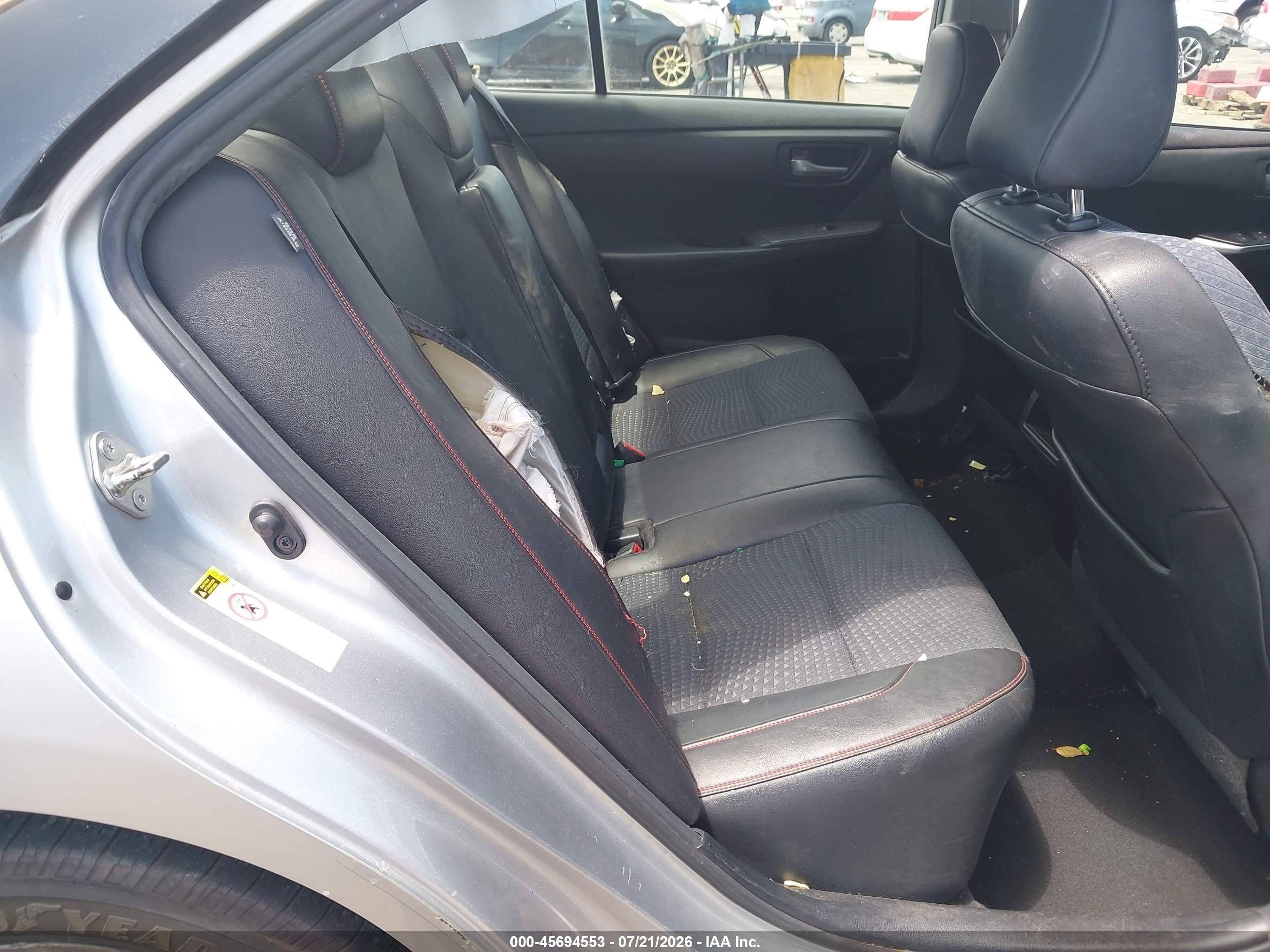 2015 Toyota Camry Hybrid Se Silver vin: 4T1BD1FK4FU147544