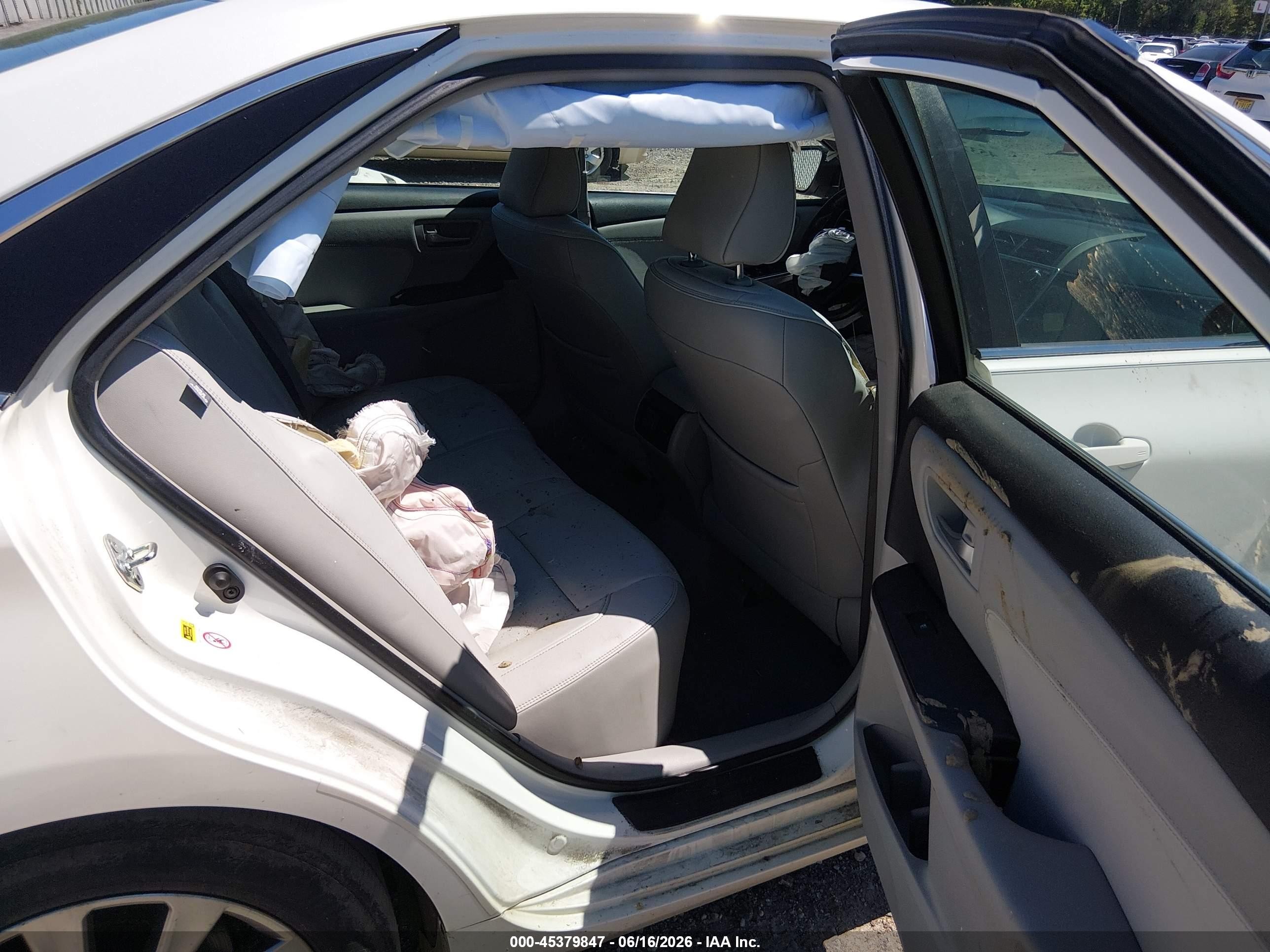 2015 Toyota Camry Hybrid Xle Белый vin: 4T1BD1FK4FU162402