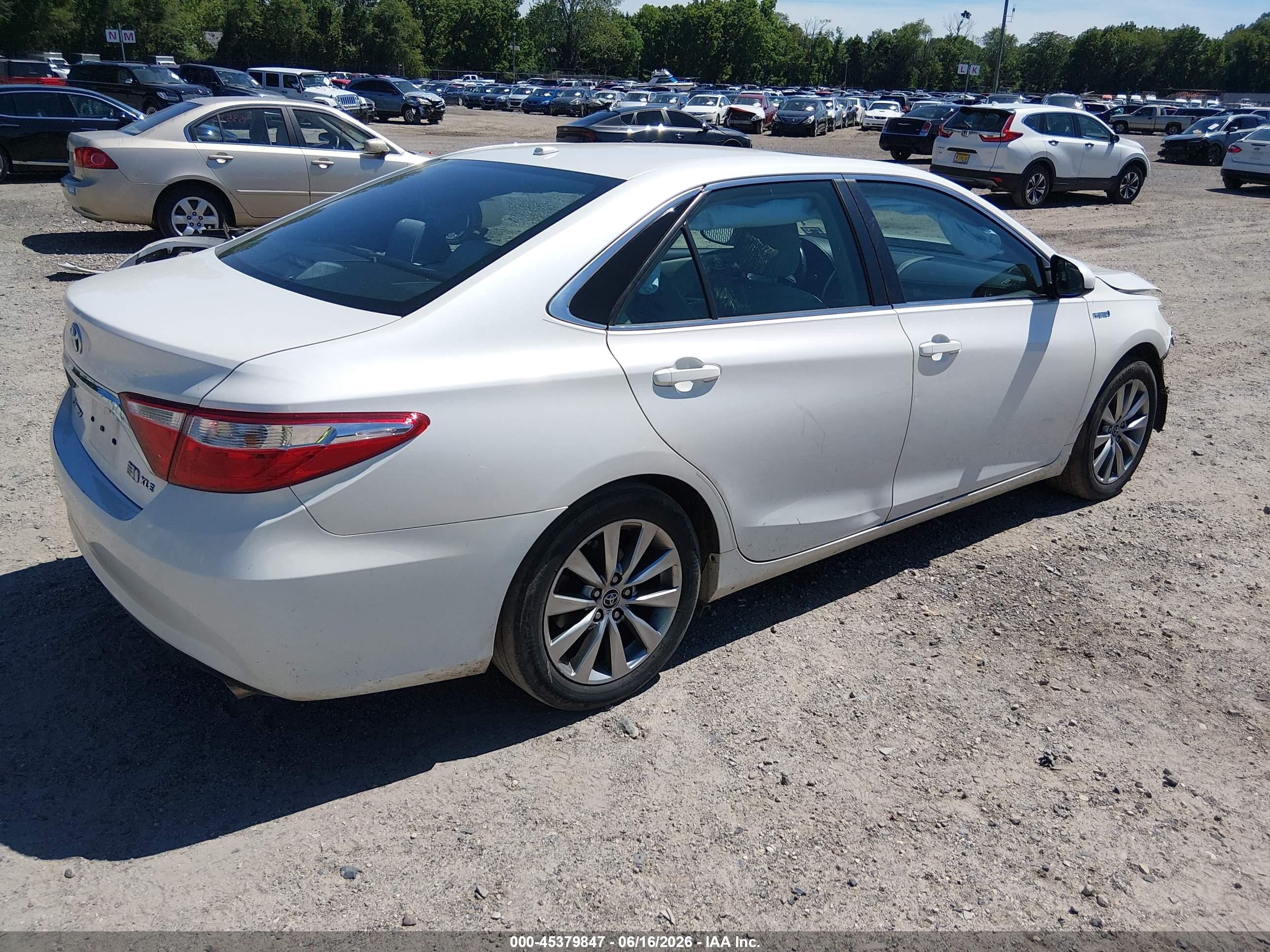 2015 Toyota Camry Hybrid Xle Белый vin: 4T1BD1FK4FU162402
