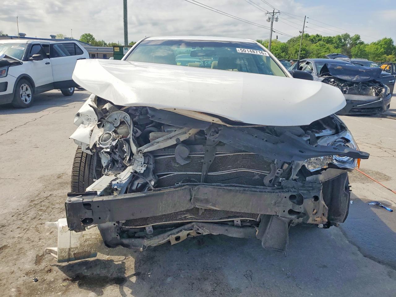 2015 Toyota Camry Hybrid Le Белый vin: 4T1BD1FK4FU164389