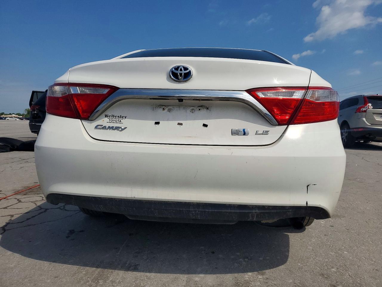 2015 Toyota Camry Hybrid Le Белый vin: 4T1BD1FK4FU164389