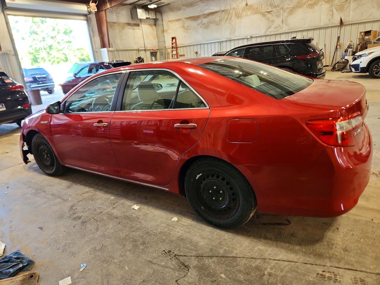 2012 Toyota Camry Hybrid Le Red vin: 4T1BD1FK5CU007062