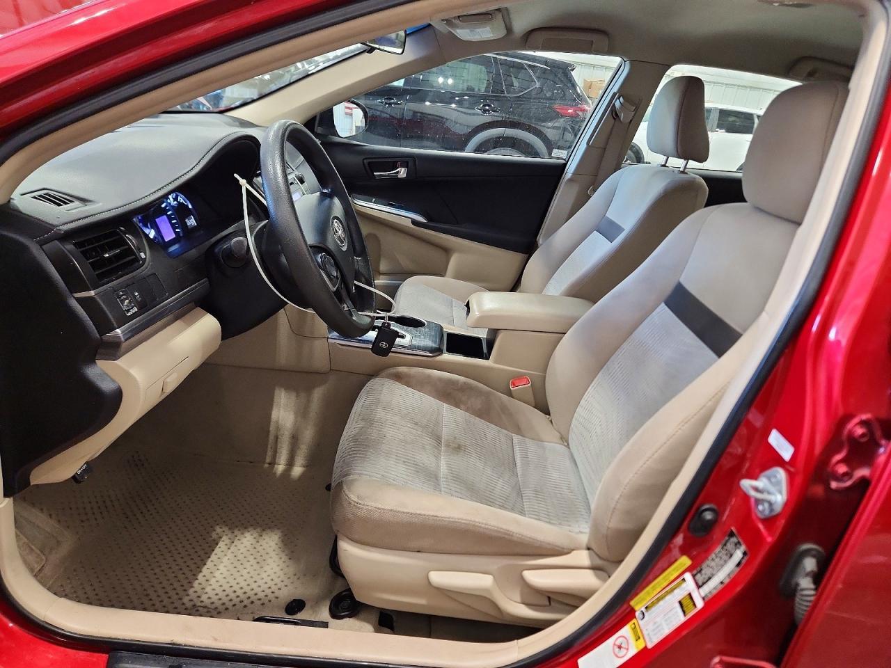 2012 Toyota Camry Hybrid Le Red vin: 4T1BD1FK5CU007062