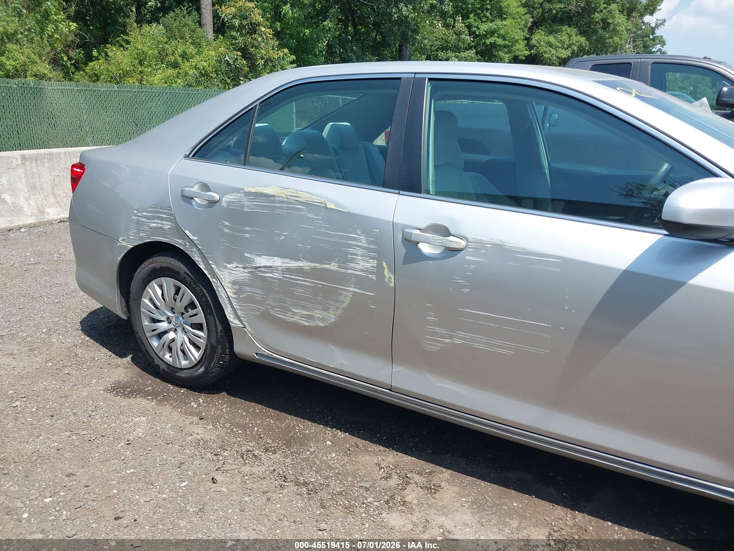 2012 Toyota Camry Hybrid Le Silver vin: 4T1BD1FK5CU019597