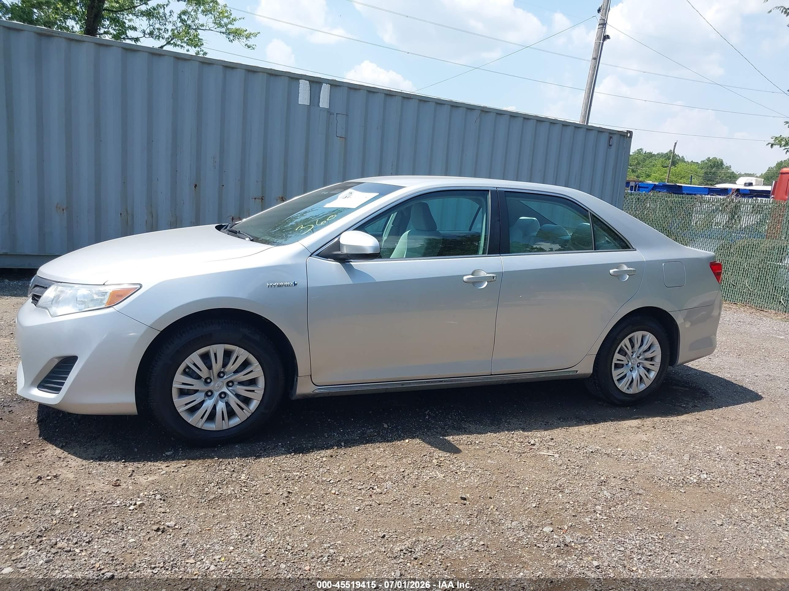 2012 Toyota Camry Hybrid Le Silver vin: 4T1BD1FK5CU019597