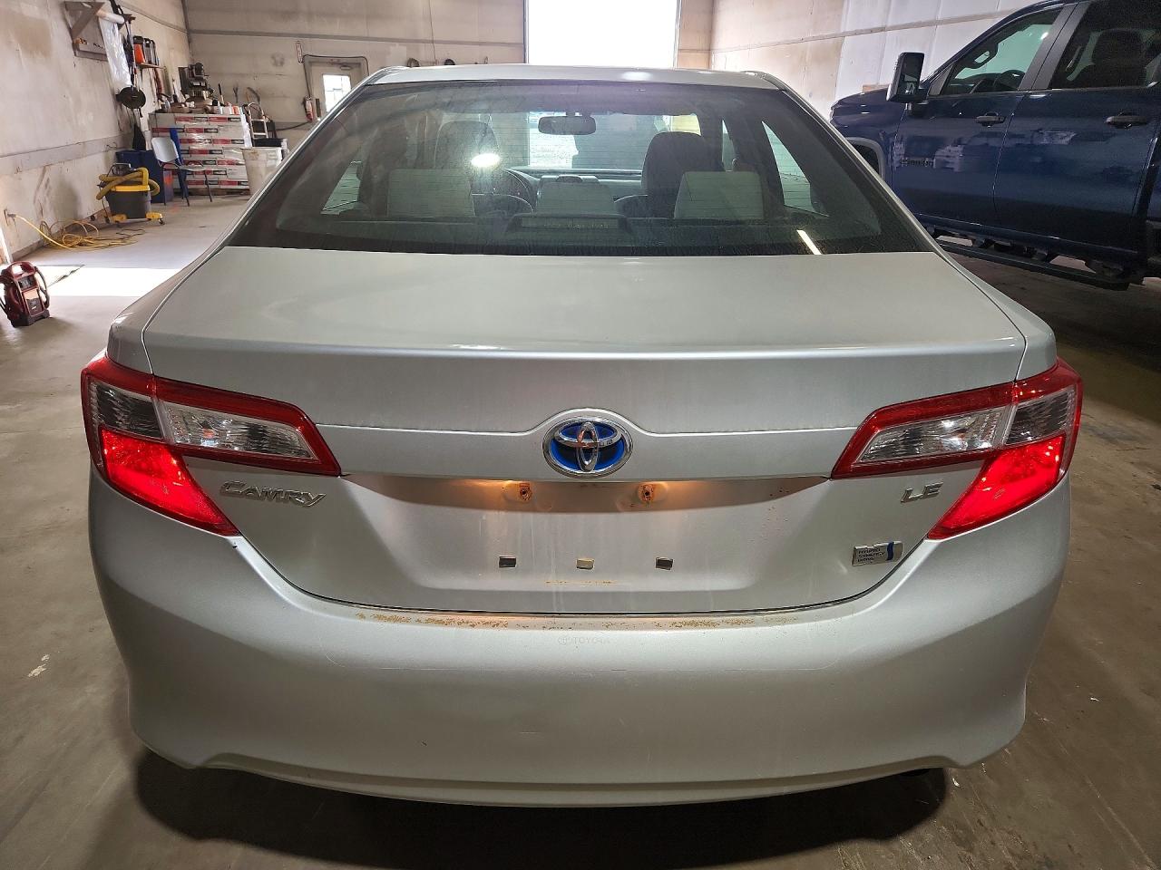 2012 Toyota Camry Hybrid Le Silver vin: 4T1BD1FK5CU040739