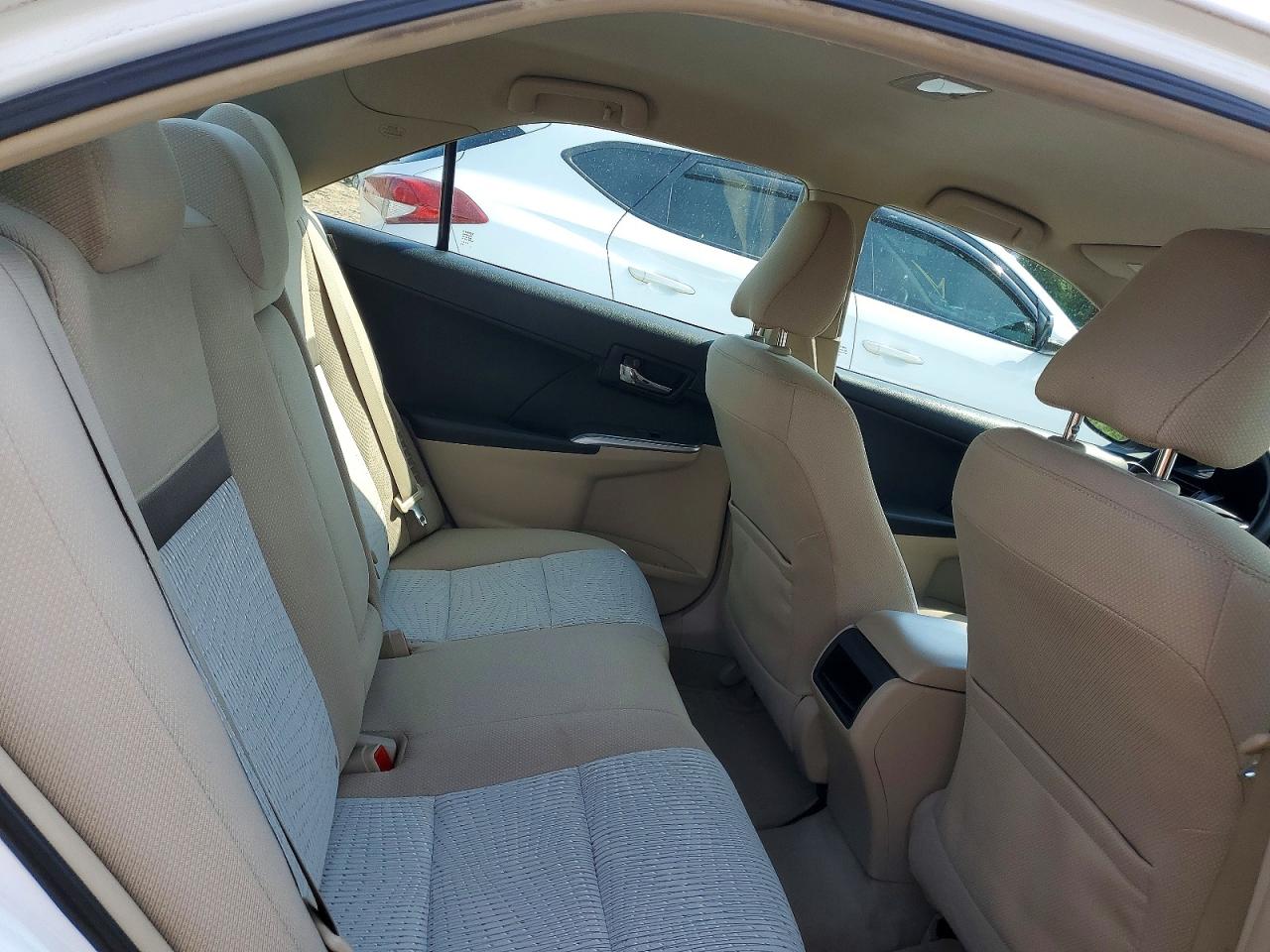 2012 Toyota Camry Hybrid Le White vin: 4T1BD1FK5CU051286