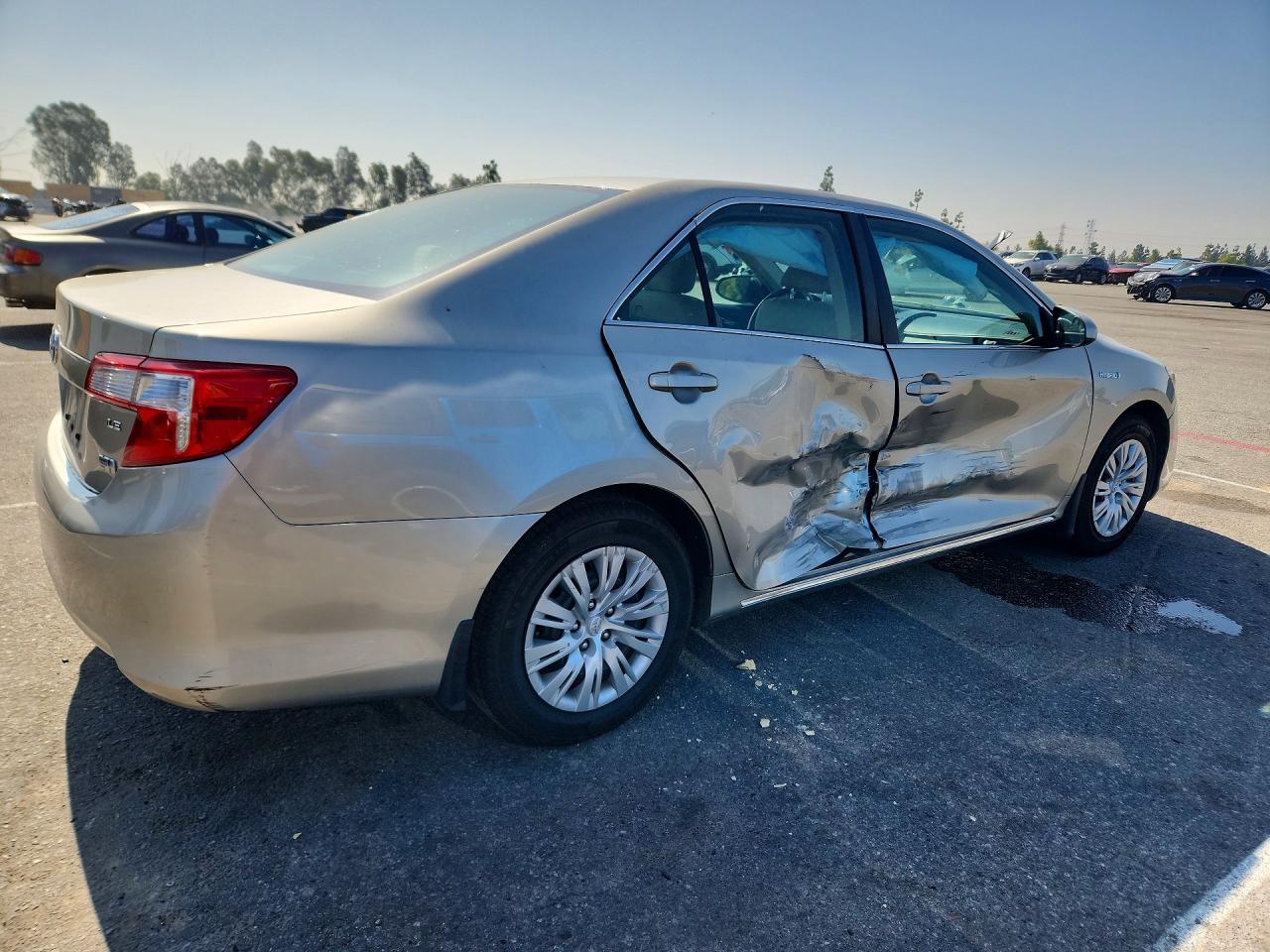 2013 Toyota Camry Hybrid Le Tan vin: 4T1BD1FK5DU083530