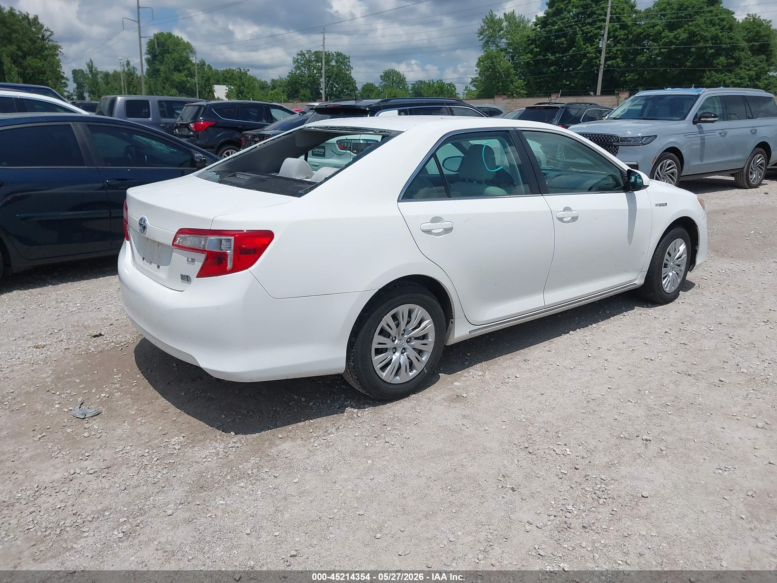 2013 Toyota Camry Hybrid Le Белый vin: 4T1BD1FK5DU096536
