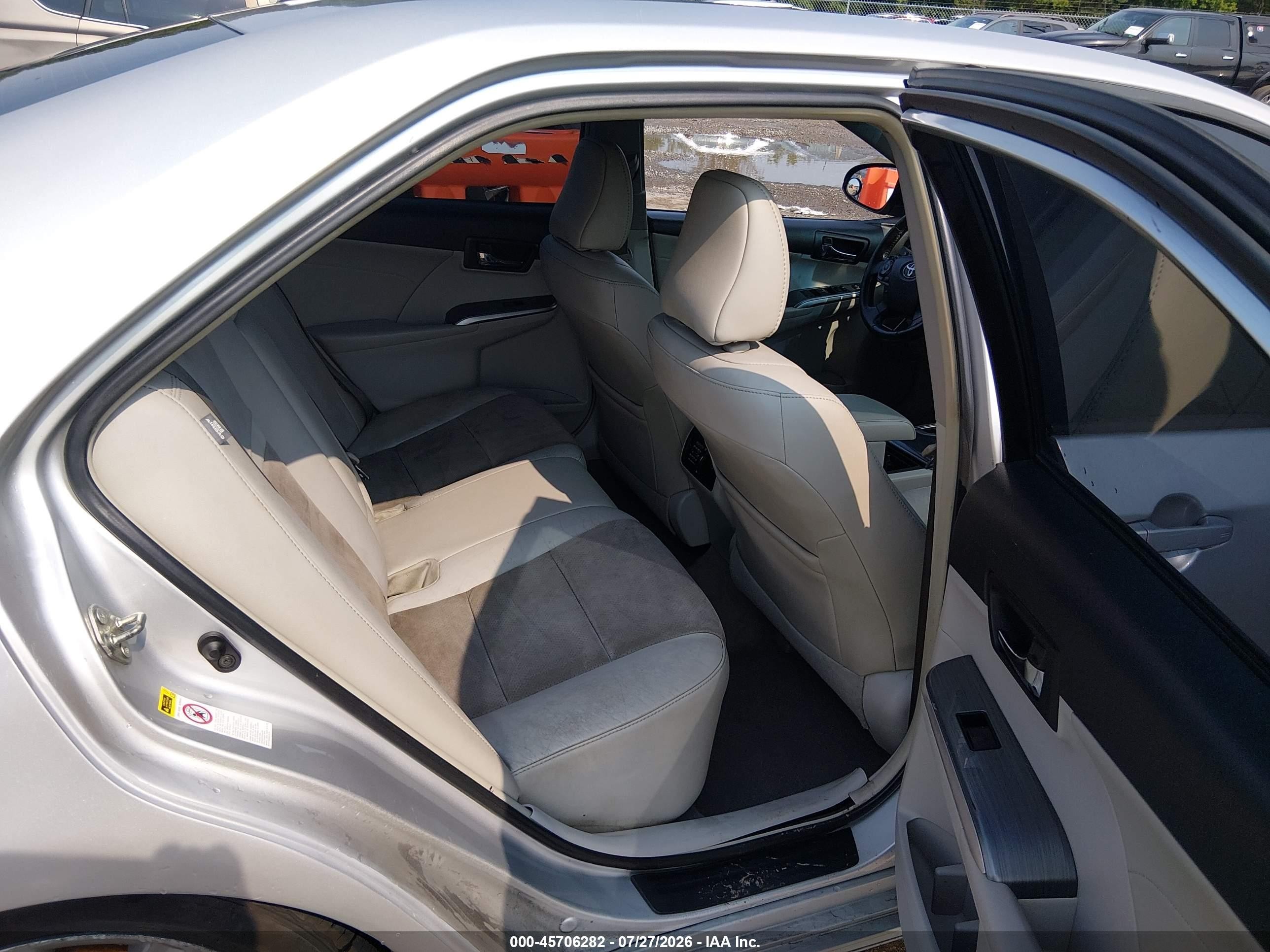 2014 Toyota Camry Hybrid Xle Silver vin: 4T1BD1FK5EU108153