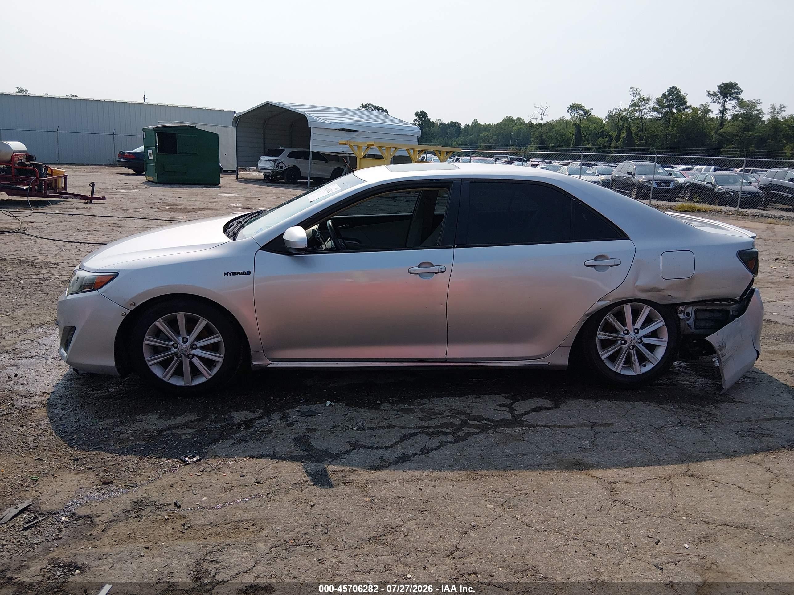 2014 Toyota Camry Hybrid Xle Silver vin: 4T1BD1FK5EU108153