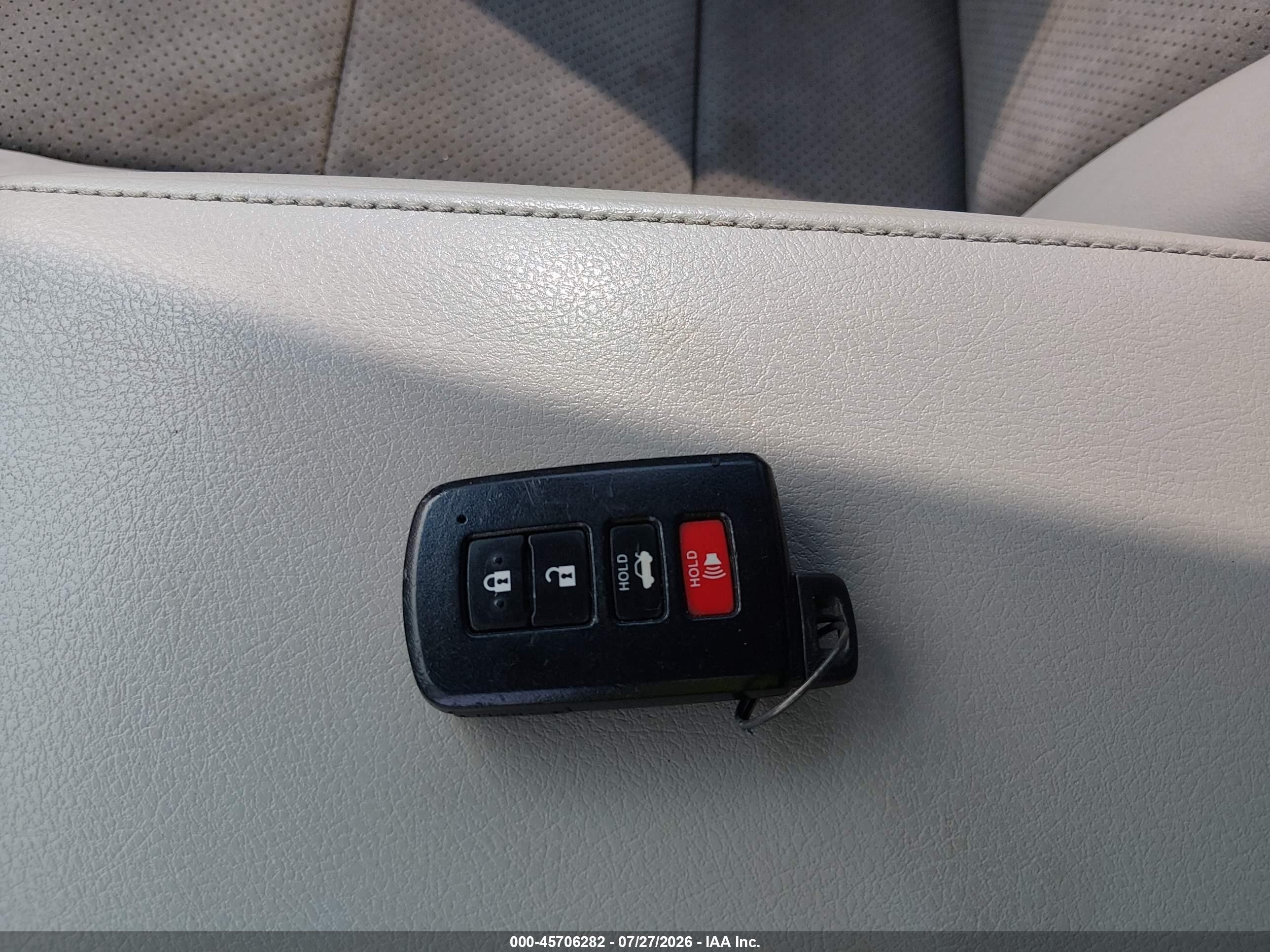 2014 Toyota Camry Hybrid Xle Silver vin: 4T1BD1FK5EU108153