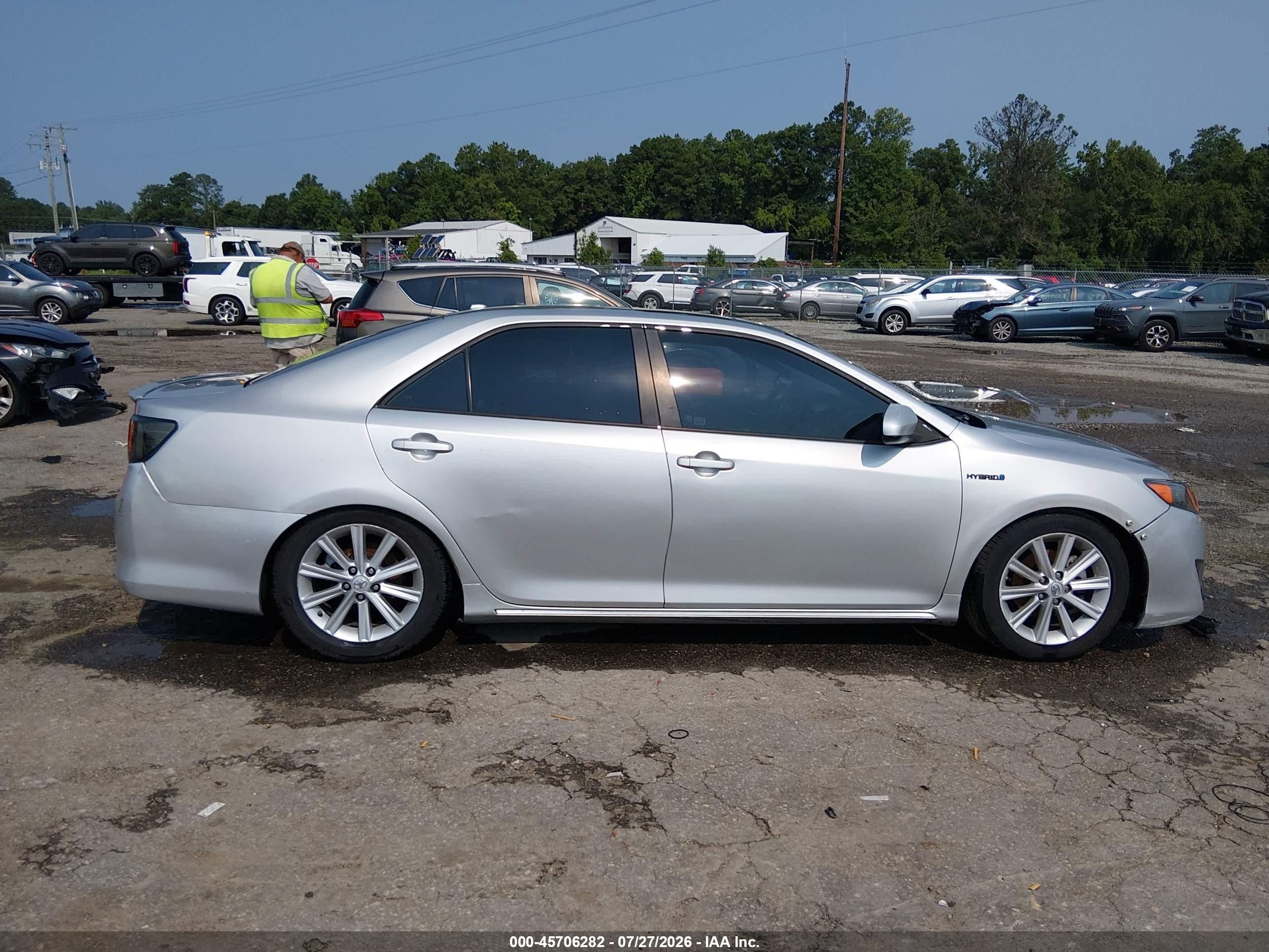 2014 Toyota Camry Hybrid Xle Silver vin: 4T1BD1FK5EU108153
