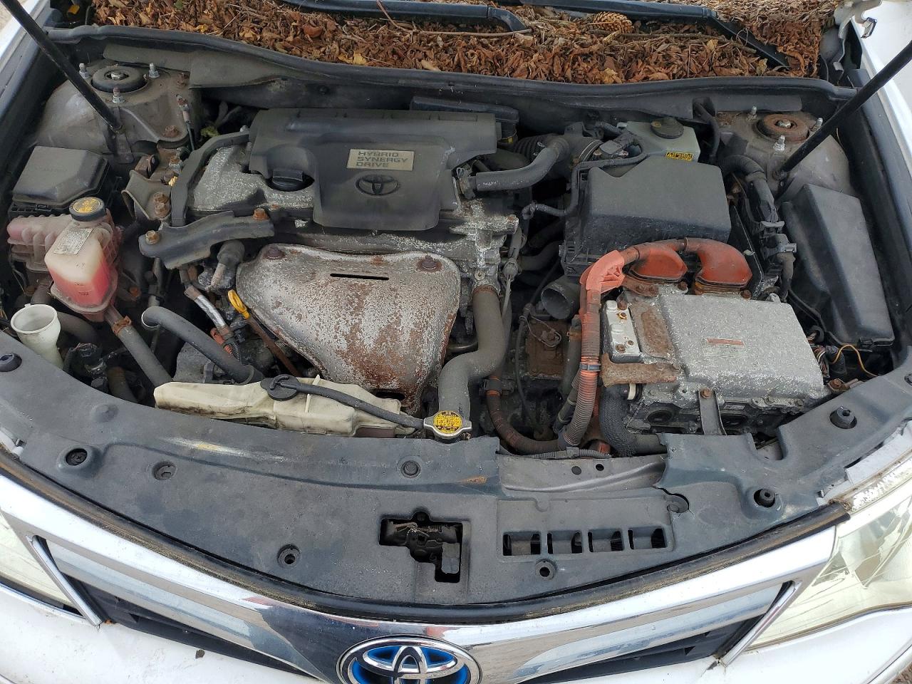 2014 Toyota Camry Hybrid Le Белый vin: 4T1BD1FK5EU111408