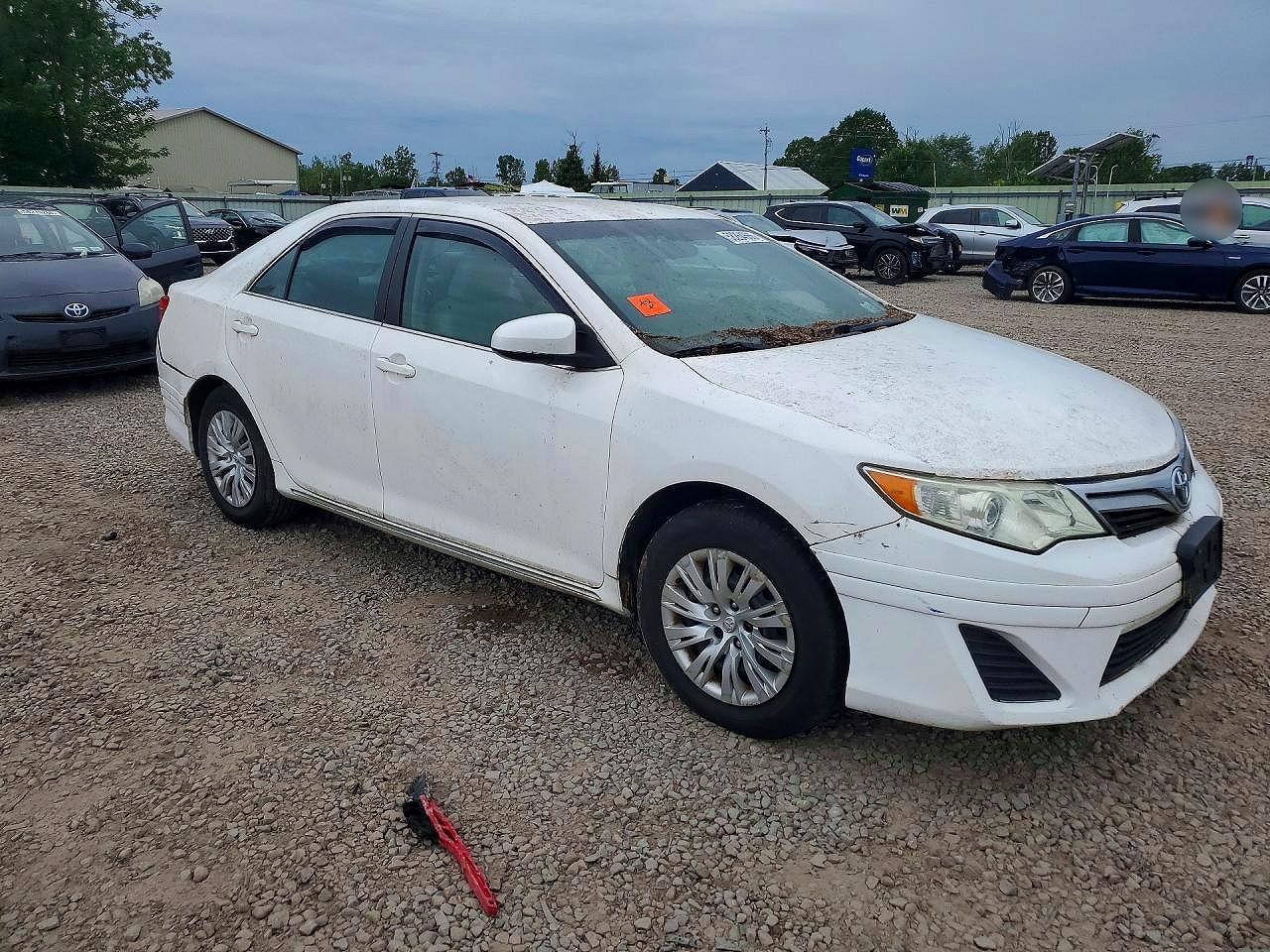 2014 Toyota Camry Hybrid Le Белый vin: 4T1BD1FK5EU111408