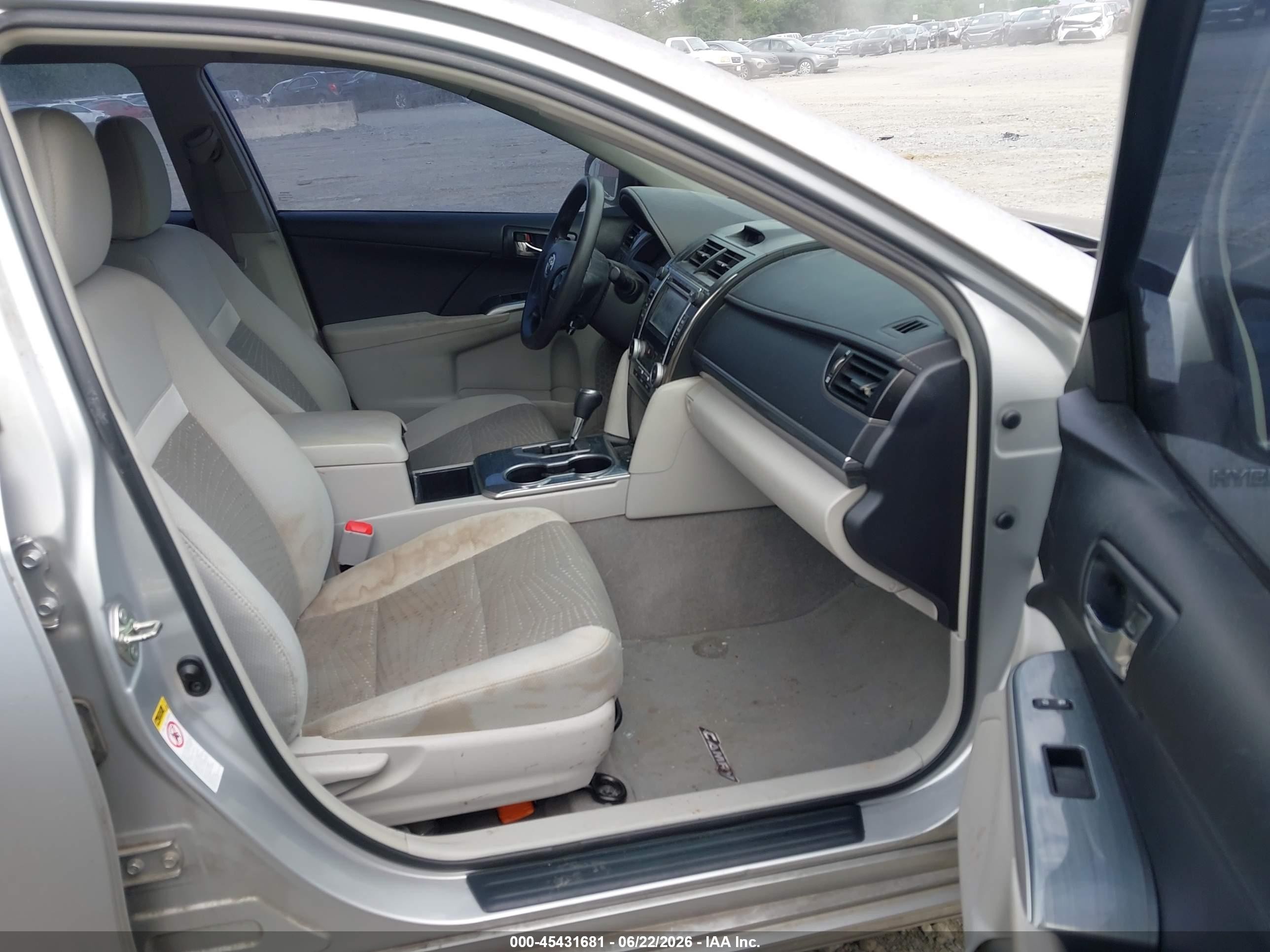 2014 Toyota Camry Hybrid Le Gray vin: 4T1BD1FK5EU118309
