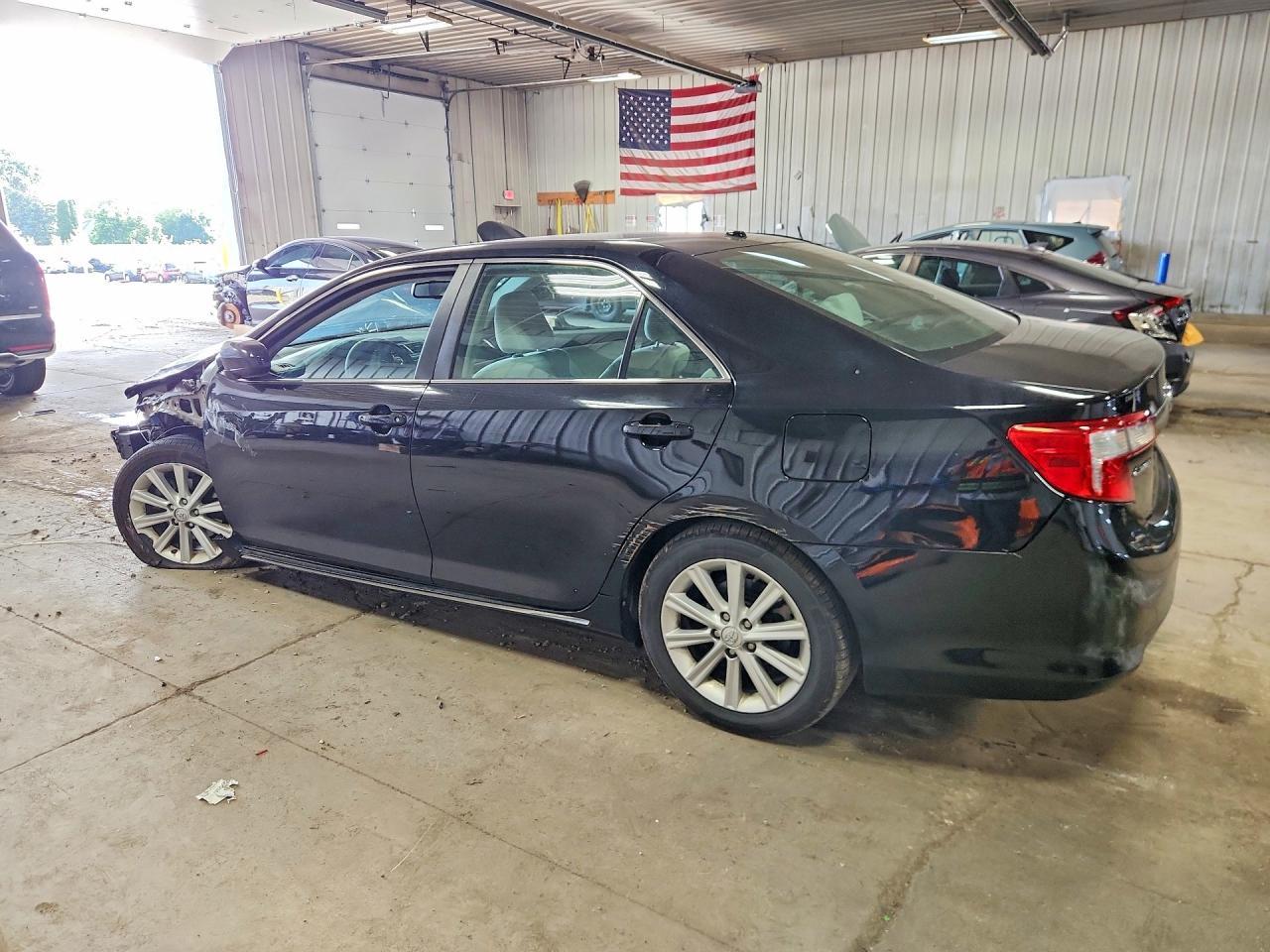 2014 Toyota Camry Hybrid Xle Черный vin: 4T1BD1FK5EU118682