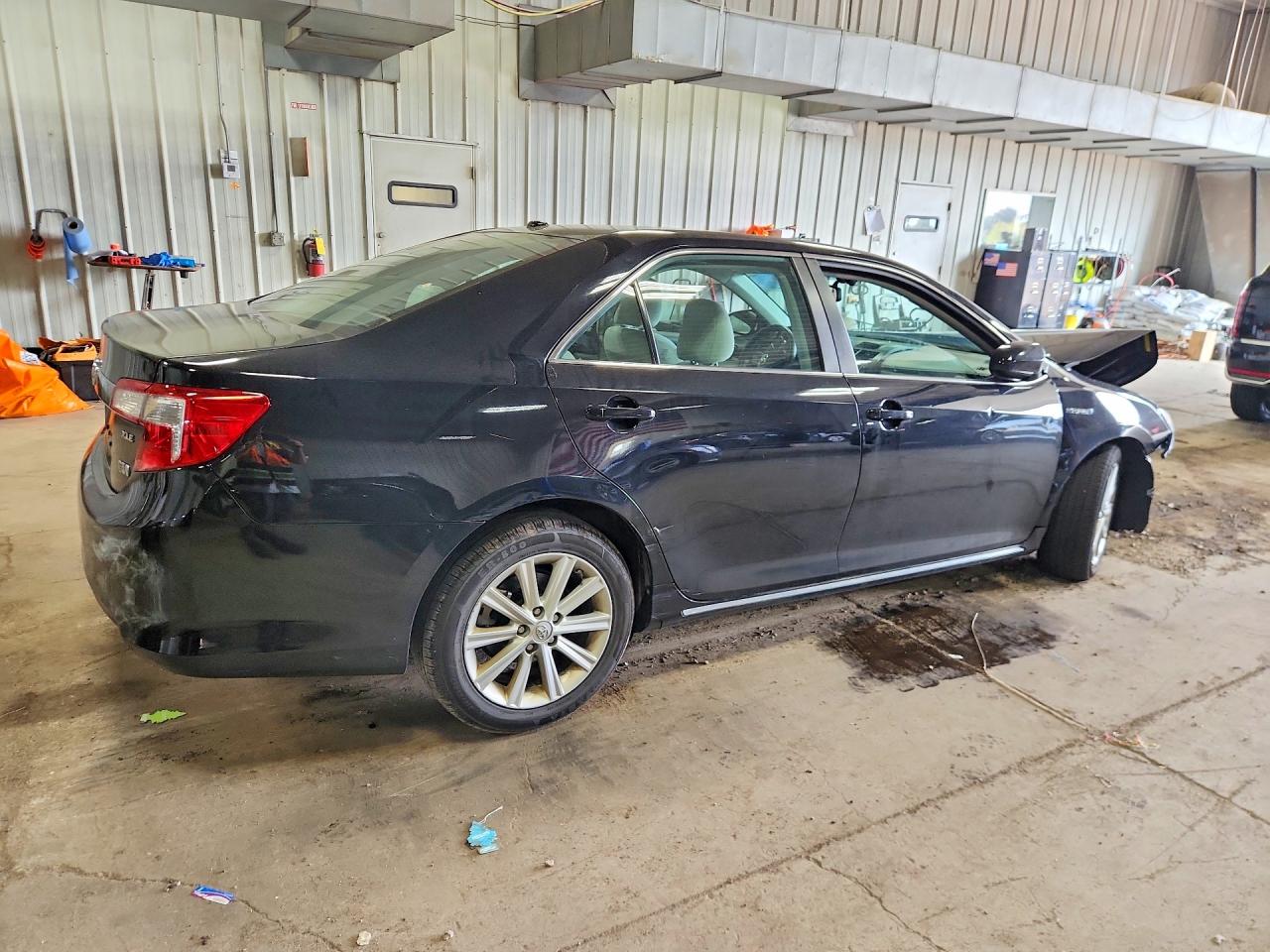 2014 Toyota Camry Hybrid Xle Черный vin: 4T1BD1FK5EU118682