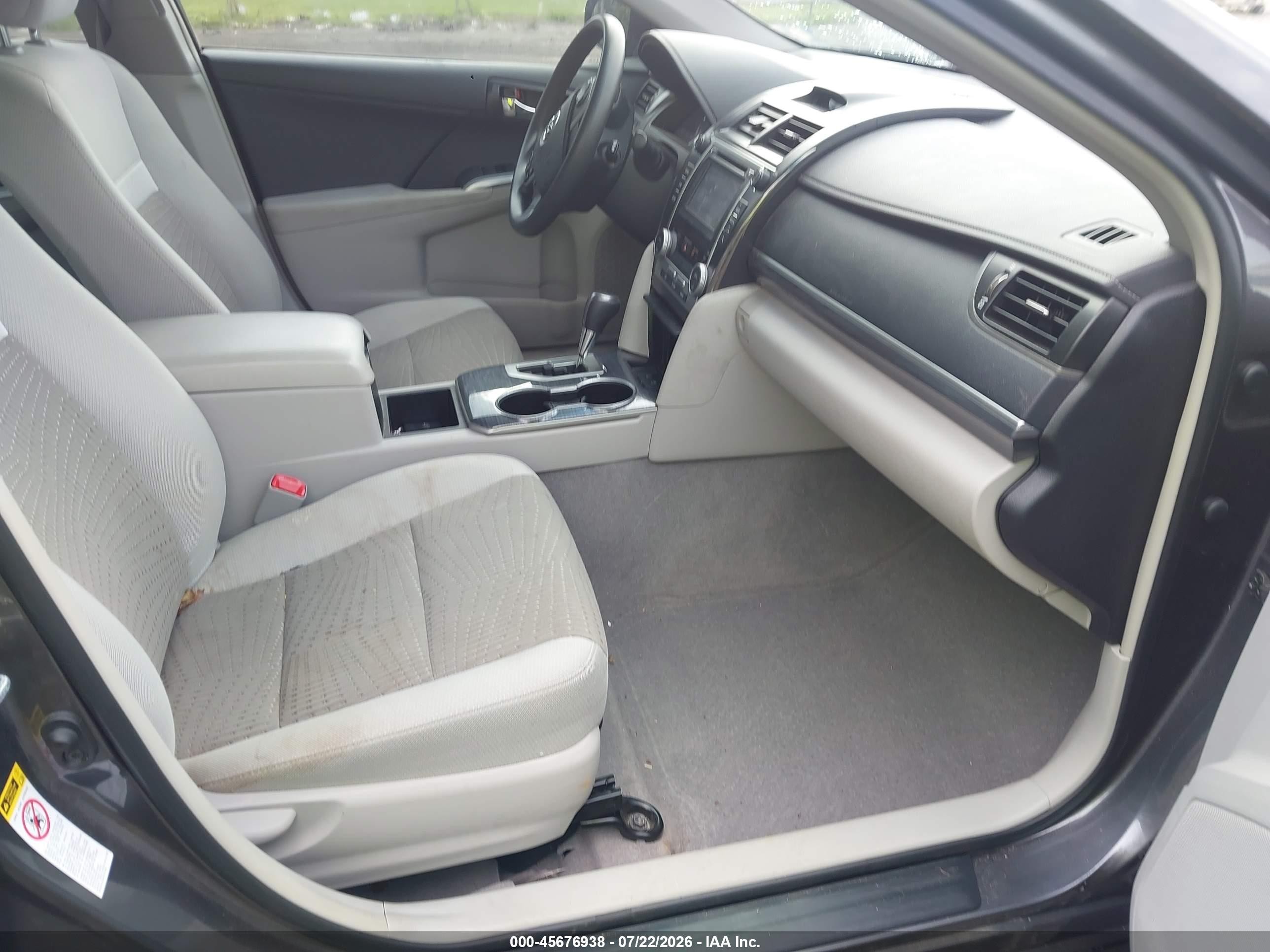2014 Toyota Camry Hybrid Le Бежевый vin: 4T1BD1FK5EU120447