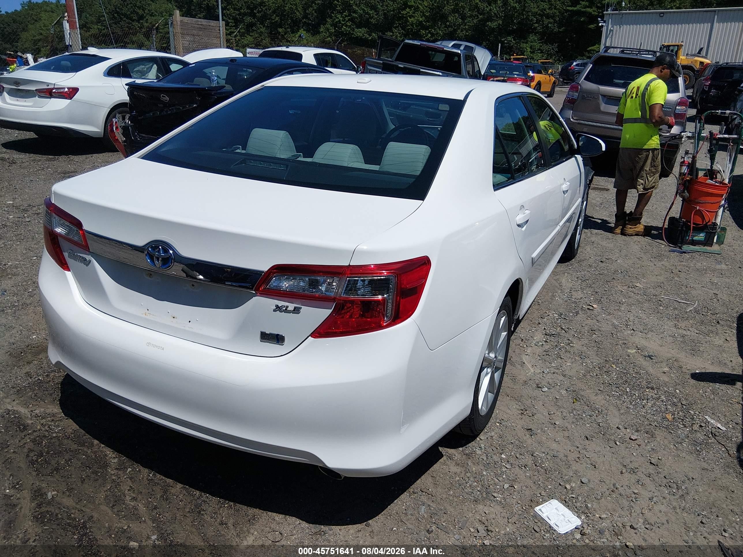 2014 Toyota Camry Hybrid Xle White vin: 4T1BD1FK5EU128323