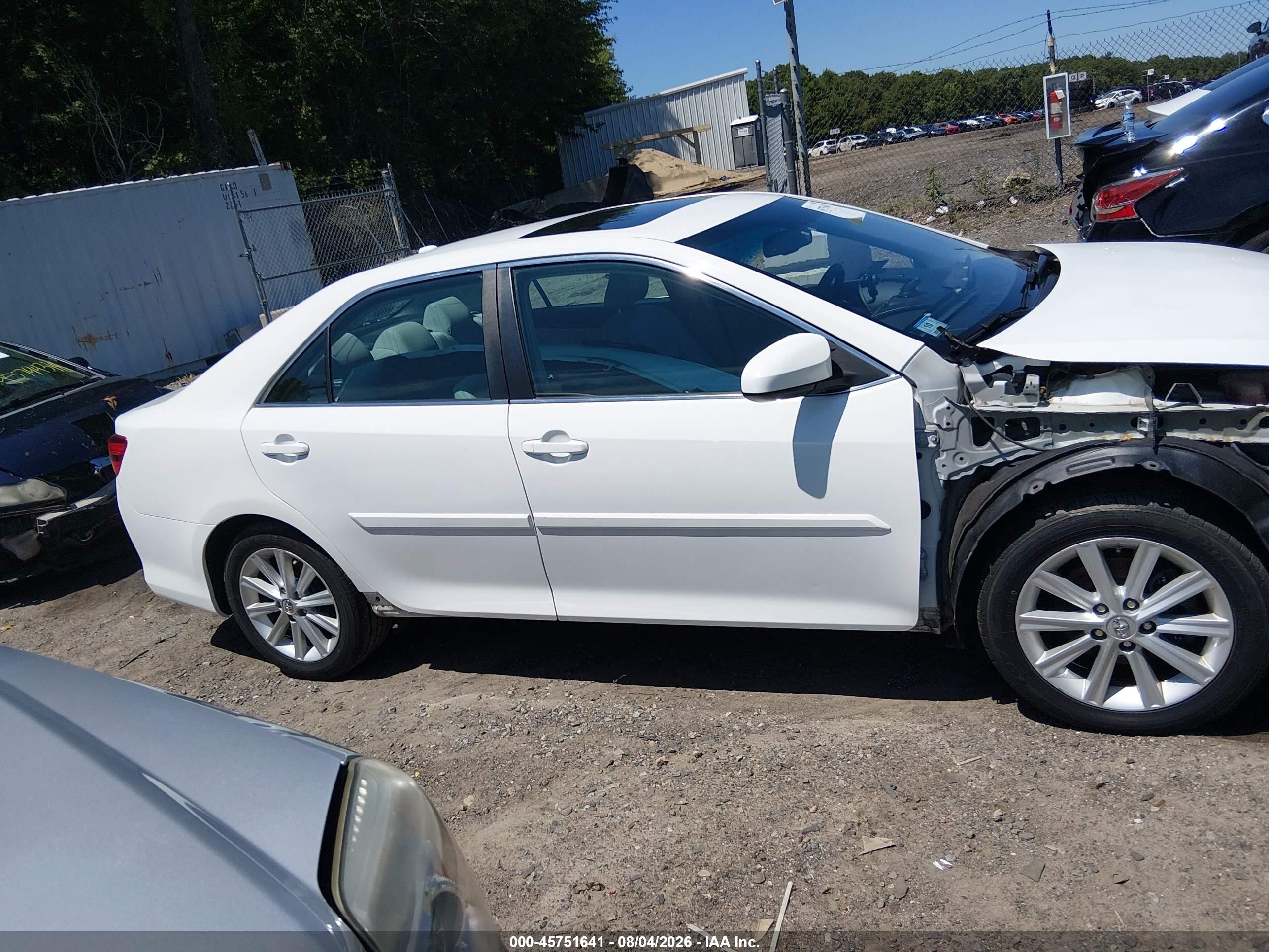 2014 Toyota Camry Hybrid Xle White vin: 4T1BD1FK5EU128323