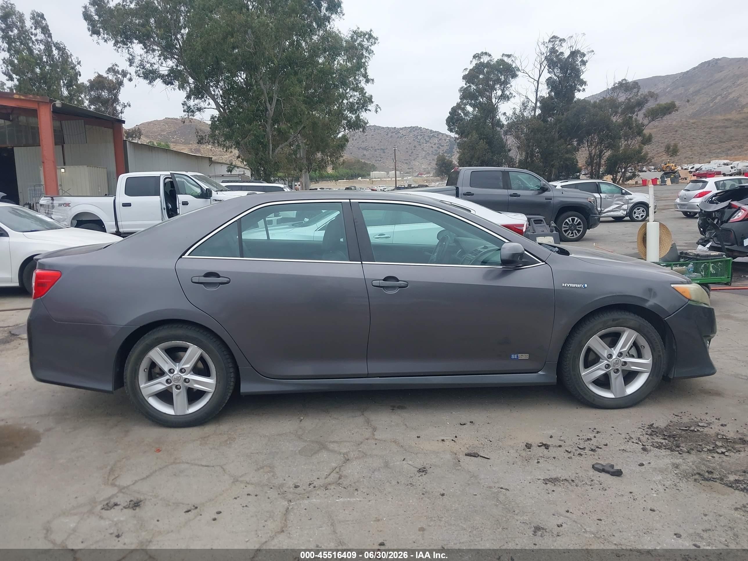 2014 Toyota Camry Hybrid Se Limited Edition Gray vin: 4T1BD1FK5EU133960