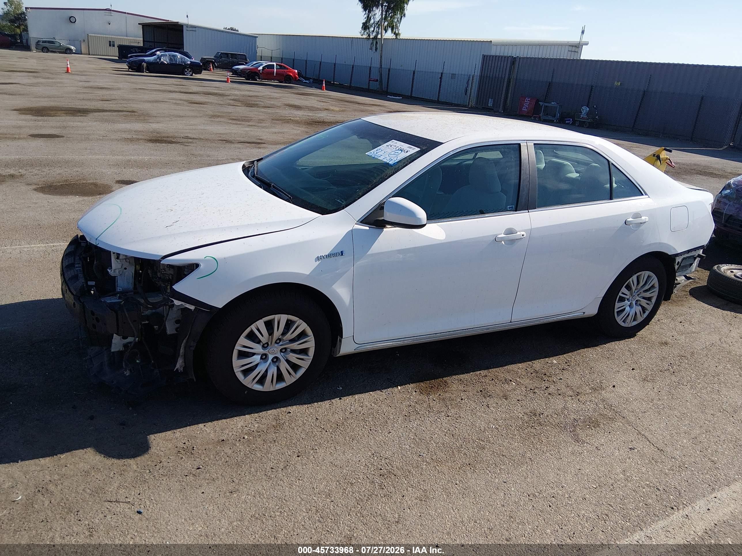 2014 Toyota Camry Hybrid Le Белый vin: 4T1BD1FK5EU136101