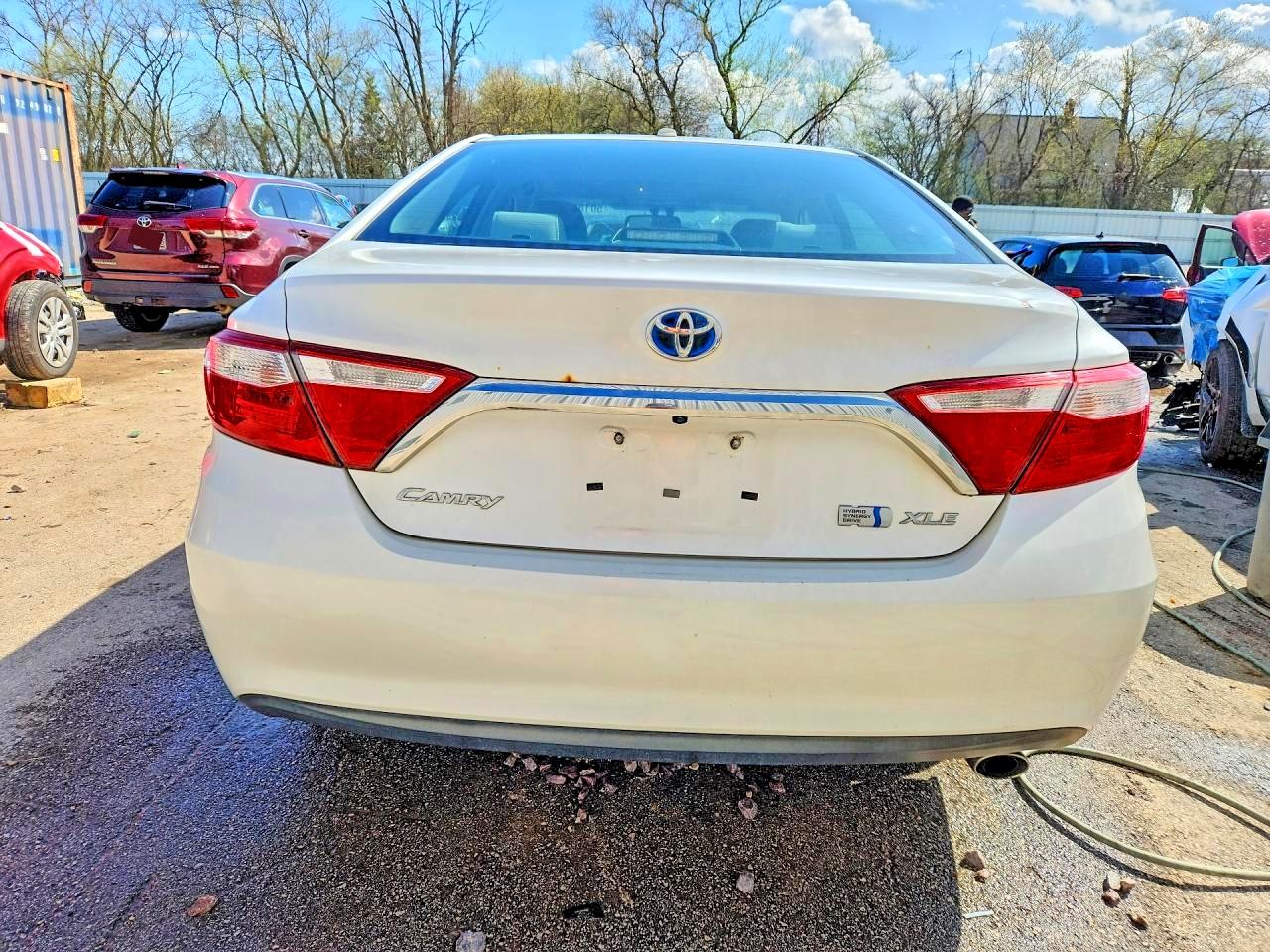 2015 Toyota Camry Hybrid Xle White vin: 4T1BD1FK5FU148296