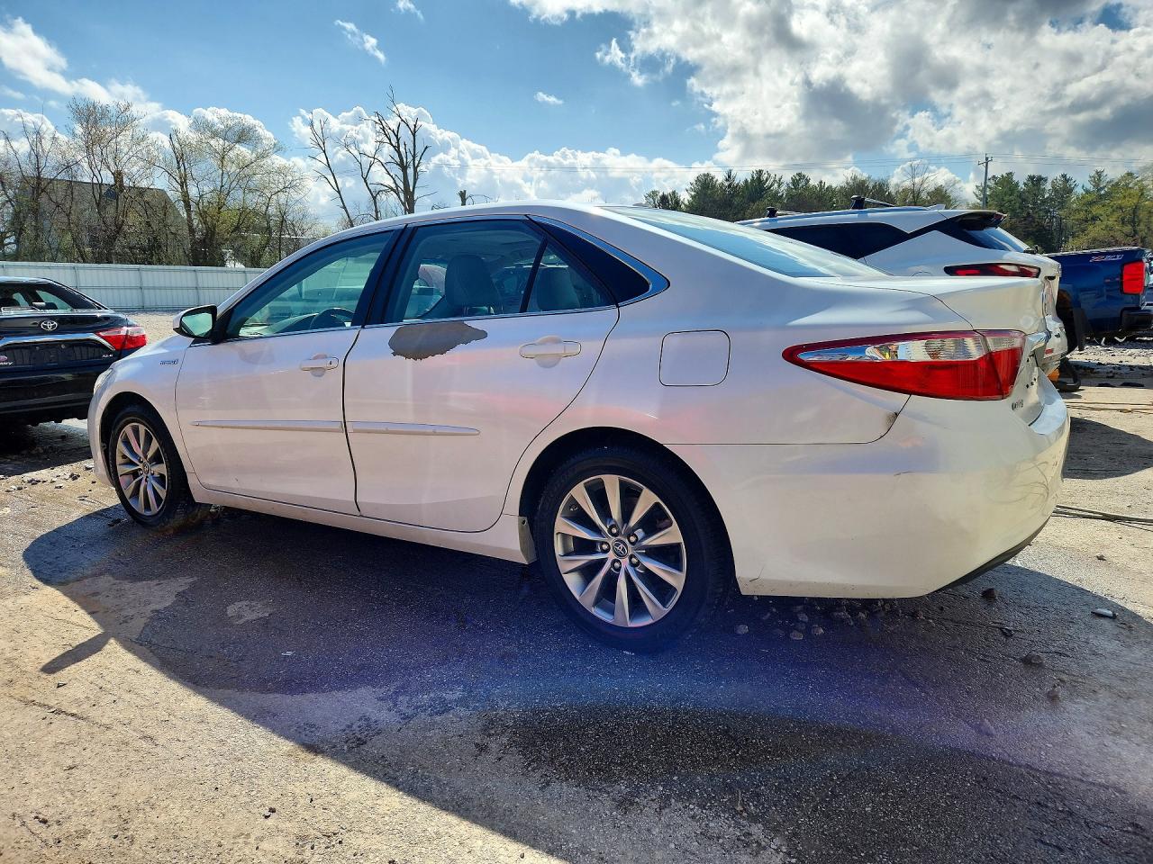 2015 Toyota Camry Hybrid Xle White vin: 4T1BD1FK5FU148296