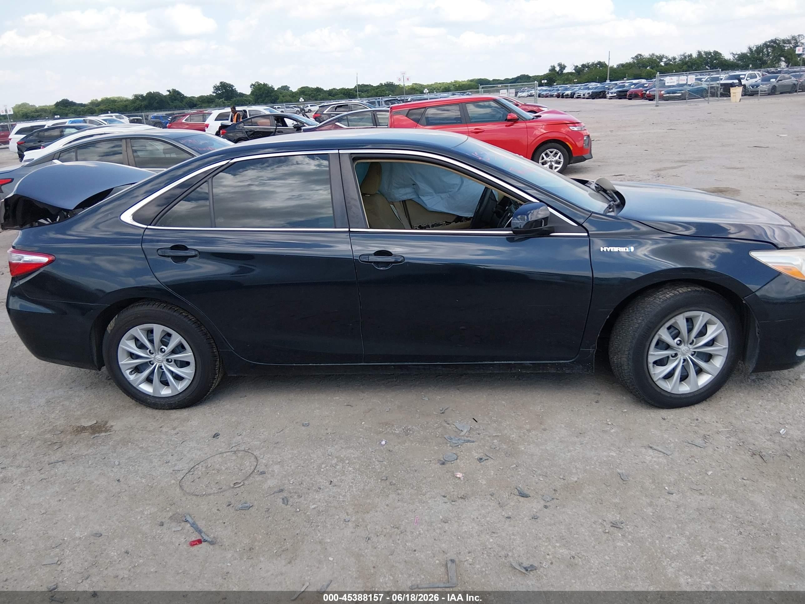 2015 Toyota Camry Hybrid Le Black vin: 4T1BD1FK5FU152185