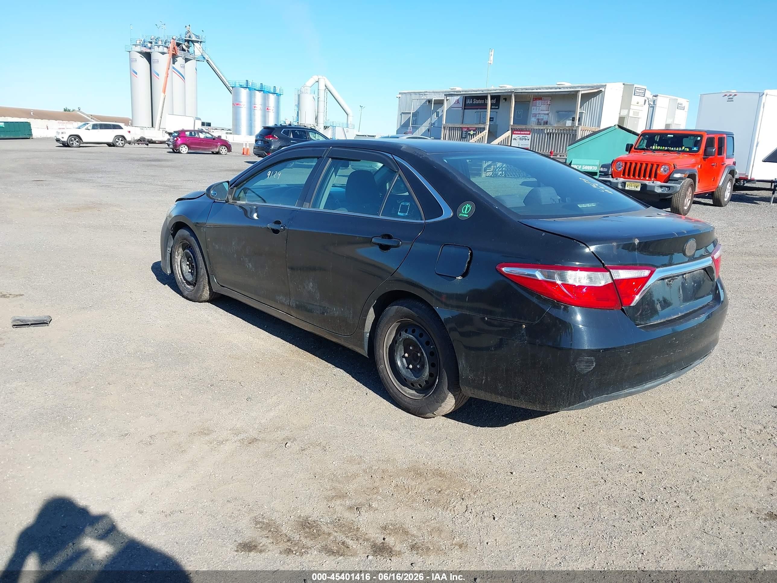 2015 Toyota Camry Hybrid Le Черный vin: 4T1BD1FK5FU172310