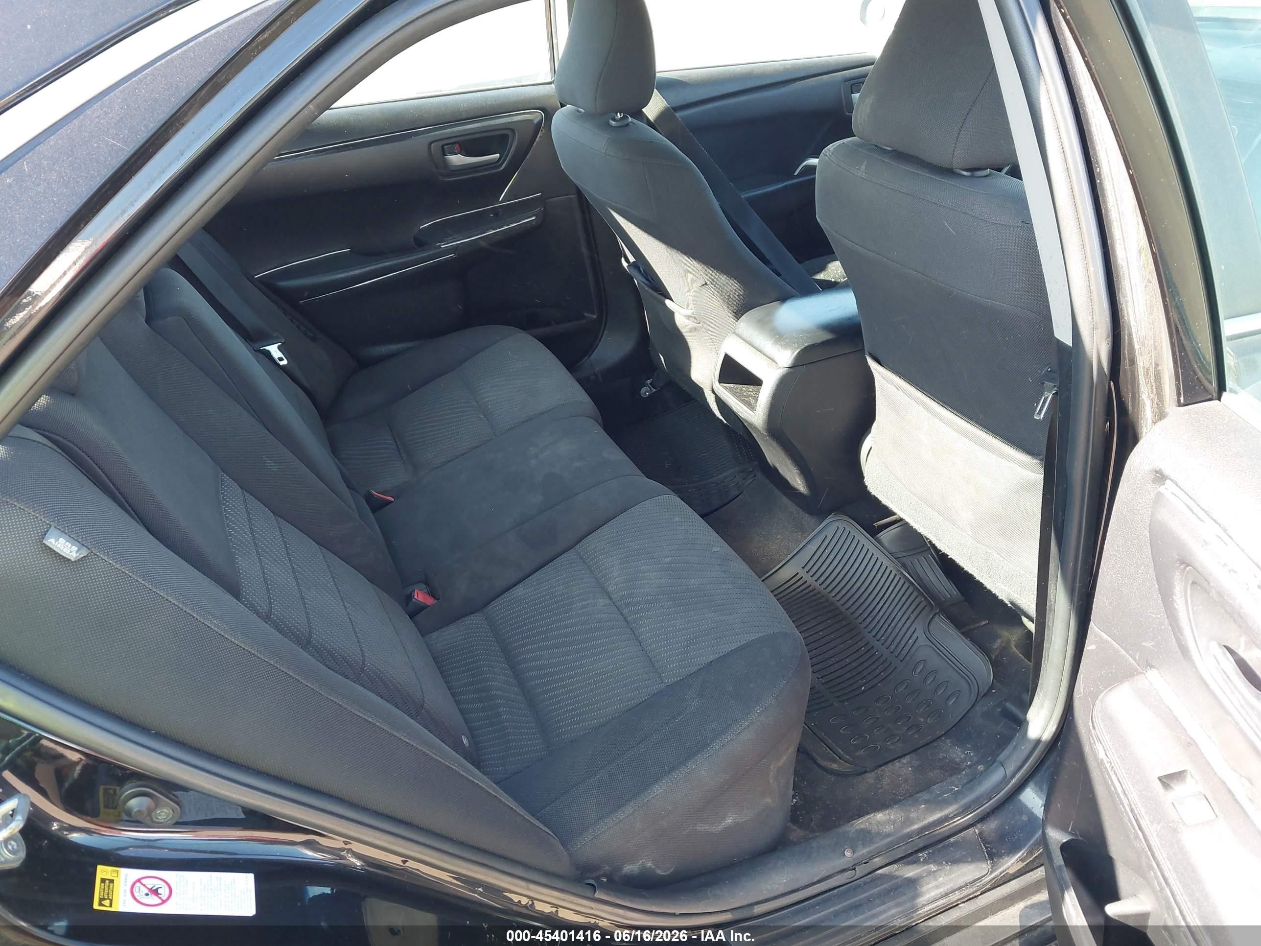 2015 Toyota Camry Hybrid Le Черный vin: 4T1BD1FK5FU172310