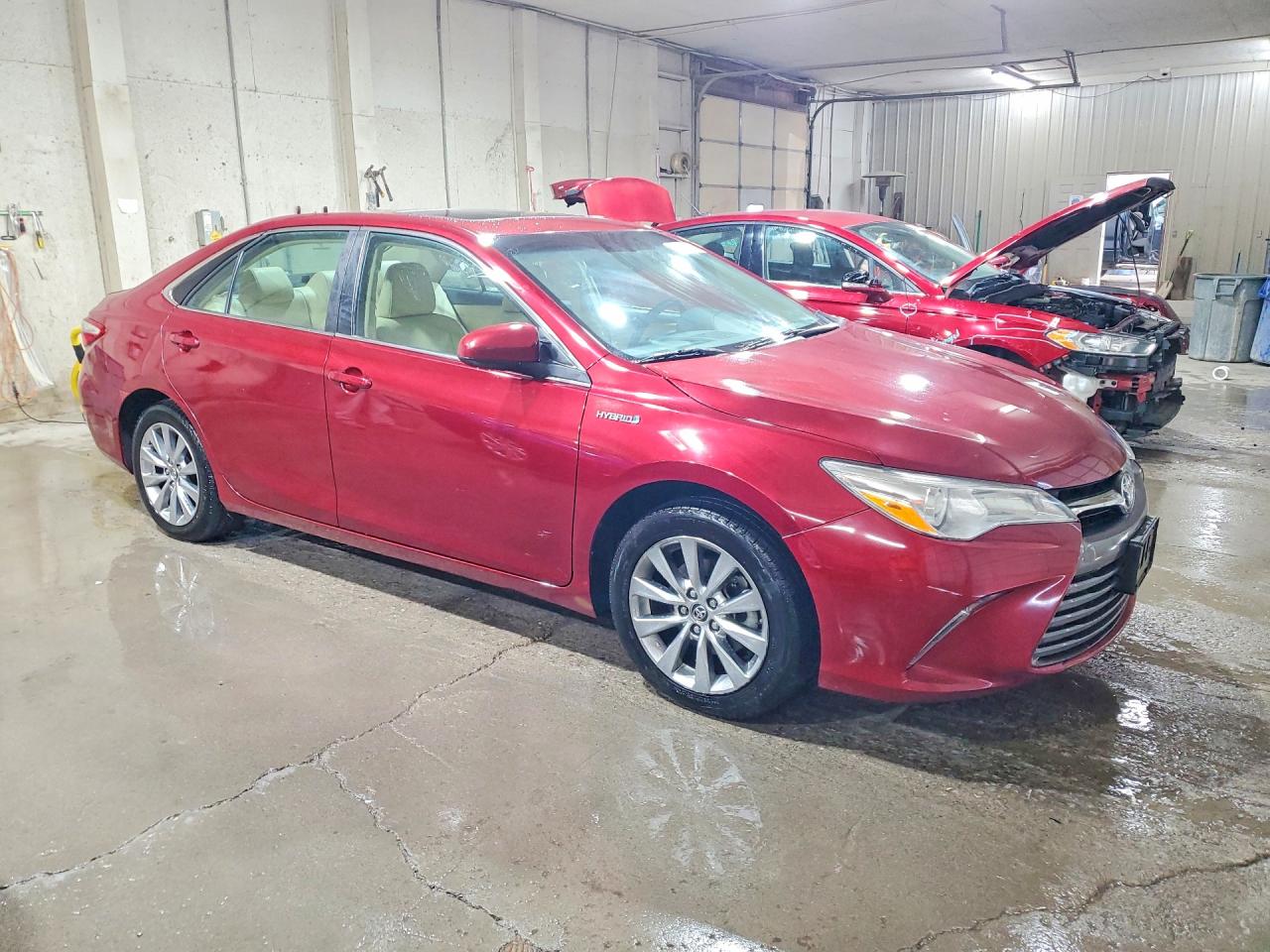 2015 Toyota Camry Hybrid Xle Red vin: 4T1BD1FK5FU175482