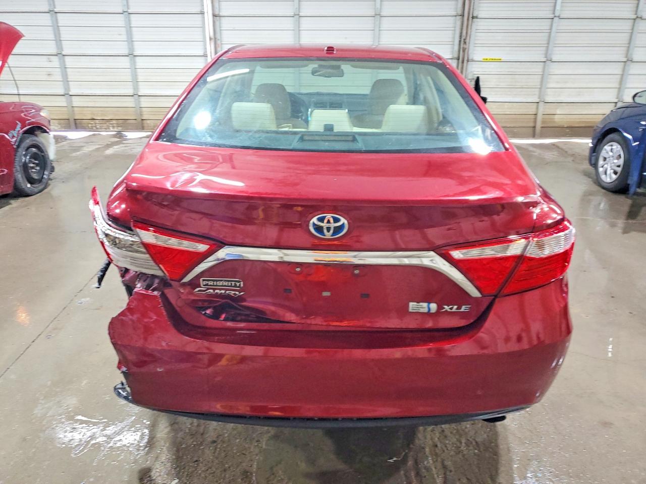 2015 Toyota Camry Hybrid Xle Red vin: 4T1BD1FK5FU175482