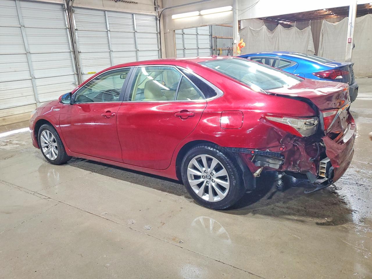 2015 Toyota Camry Hybrid Xle Red vin: 4T1BD1FK5FU175482