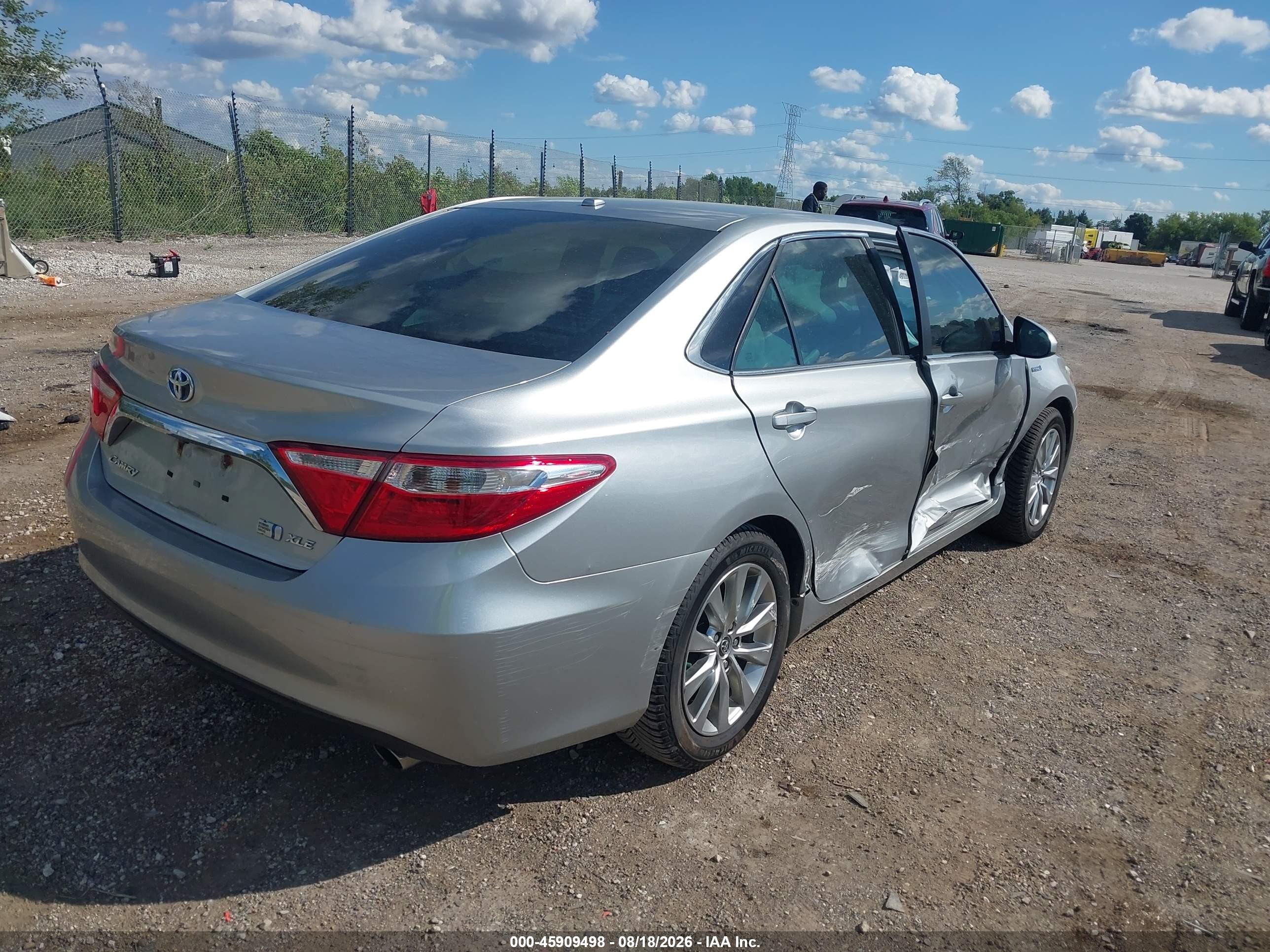 2015 Toyota Camry Hybrid Xle Silver vin: 4T1BD1FK5FU176776