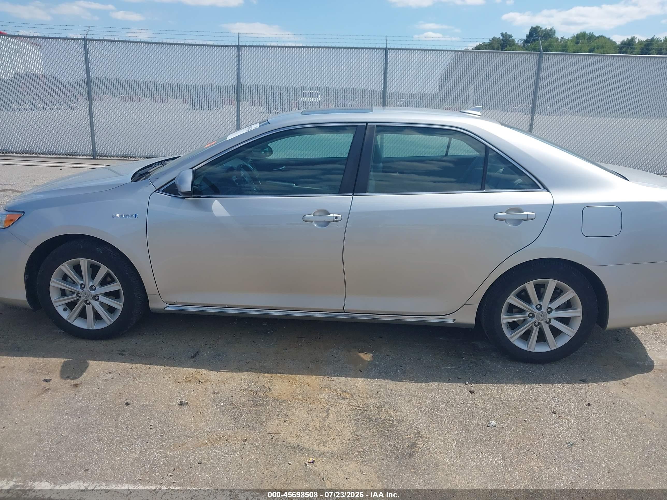 2012 Toyota Camry Hybrid Xle Silver vin: 4T1BD1FK6CU024999