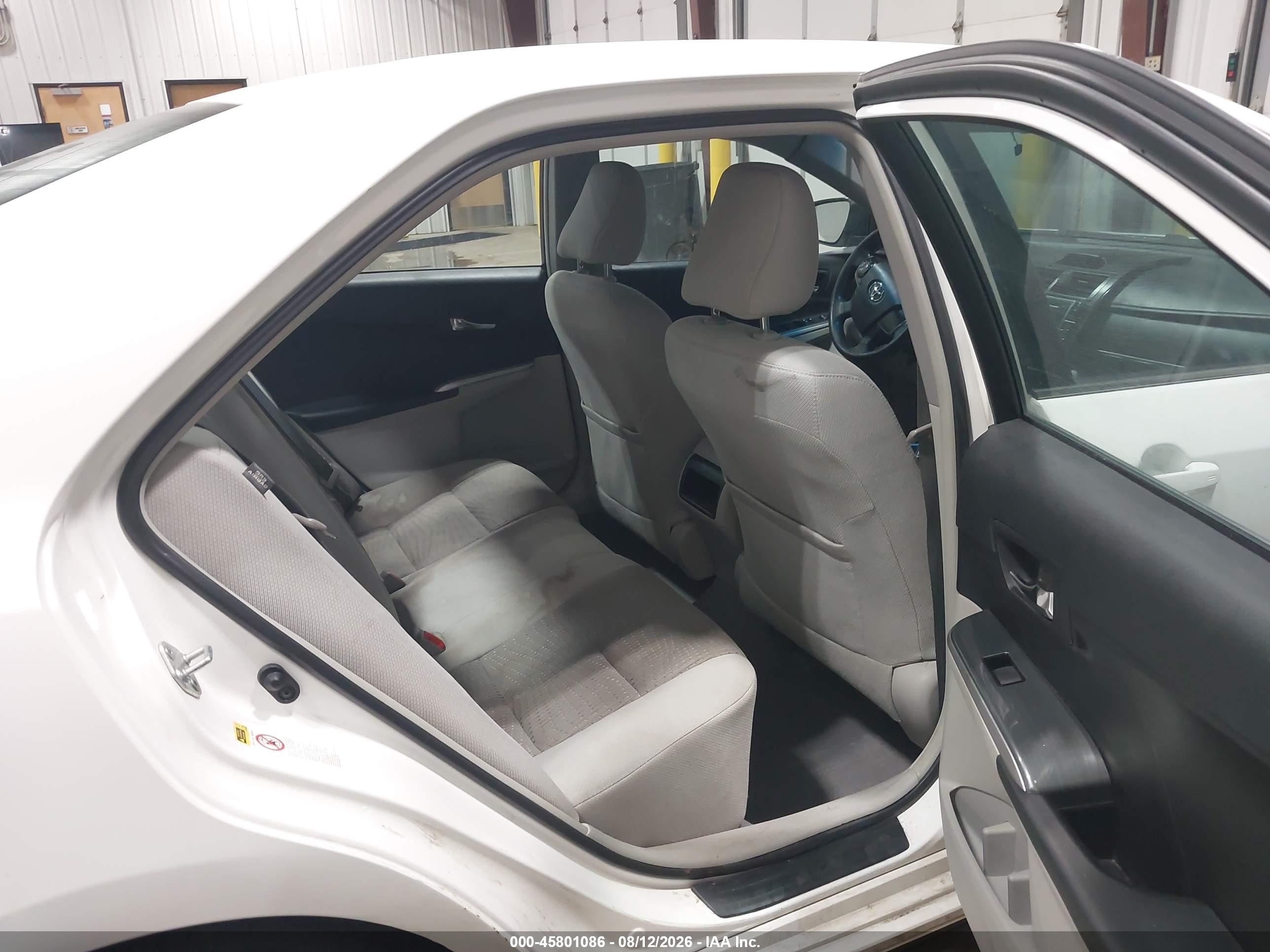 2012 Toyota Camry Hybrid Le White vin: 4T1BD1FK6CU049398