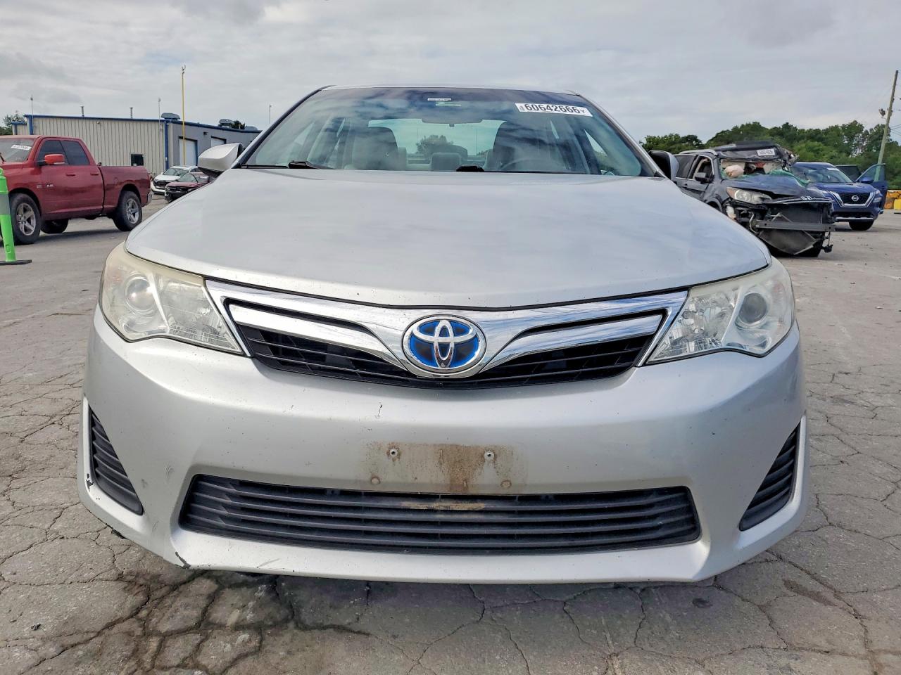 2012 Toyota Camry Hybrid Le Серебряный vin: 4T1BD1FK6CU060661