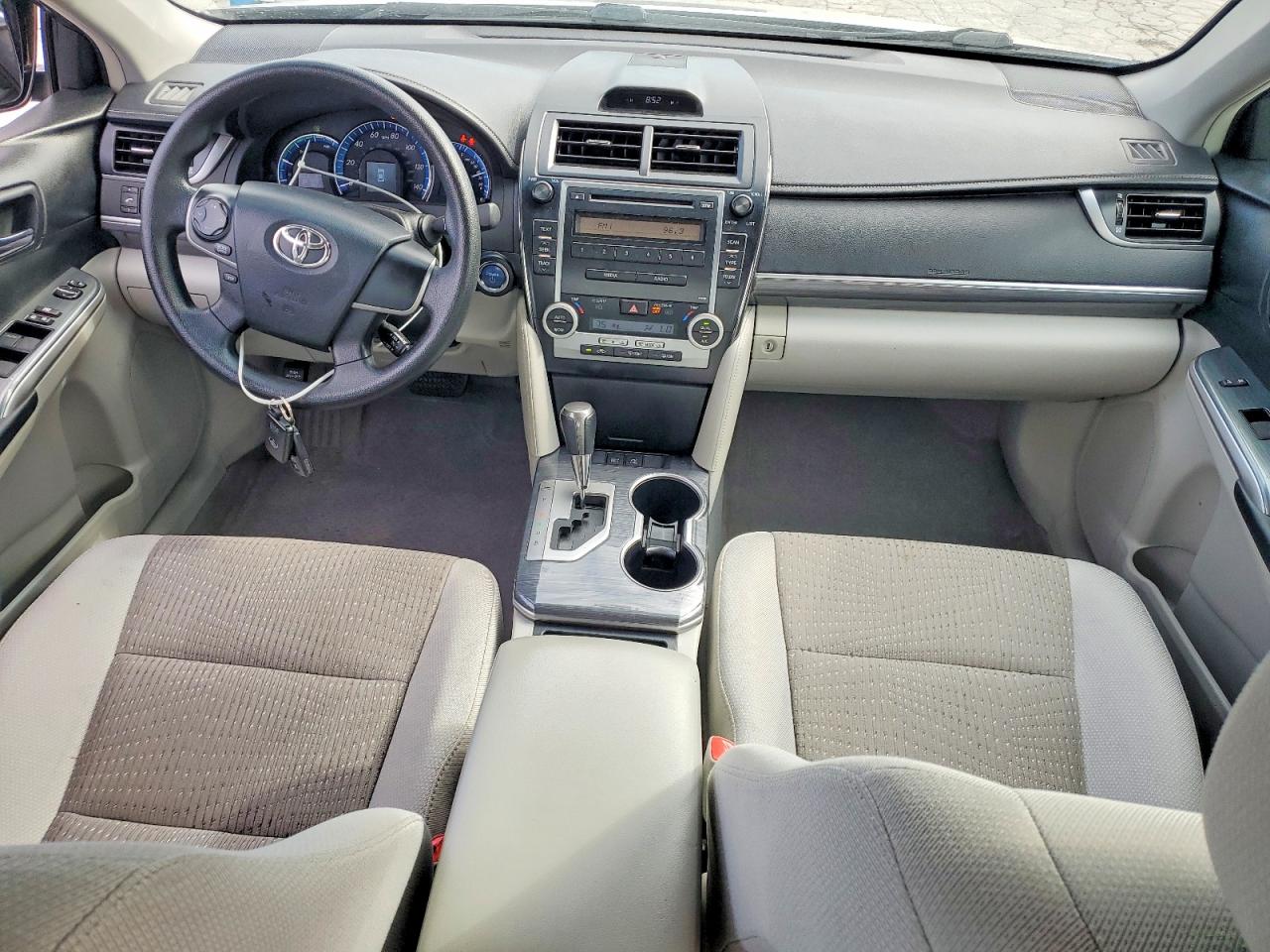 2012 Toyota Camry Hybrid Le Серебряный vin: 4T1BD1FK6CU060661