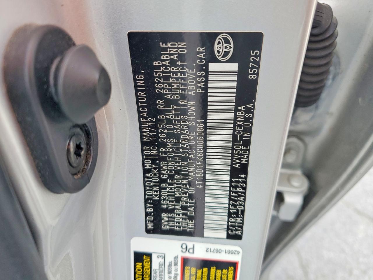 2012 Toyota Camry Hybrid Le Серебряный vin: 4T1BD1FK6CU060661
