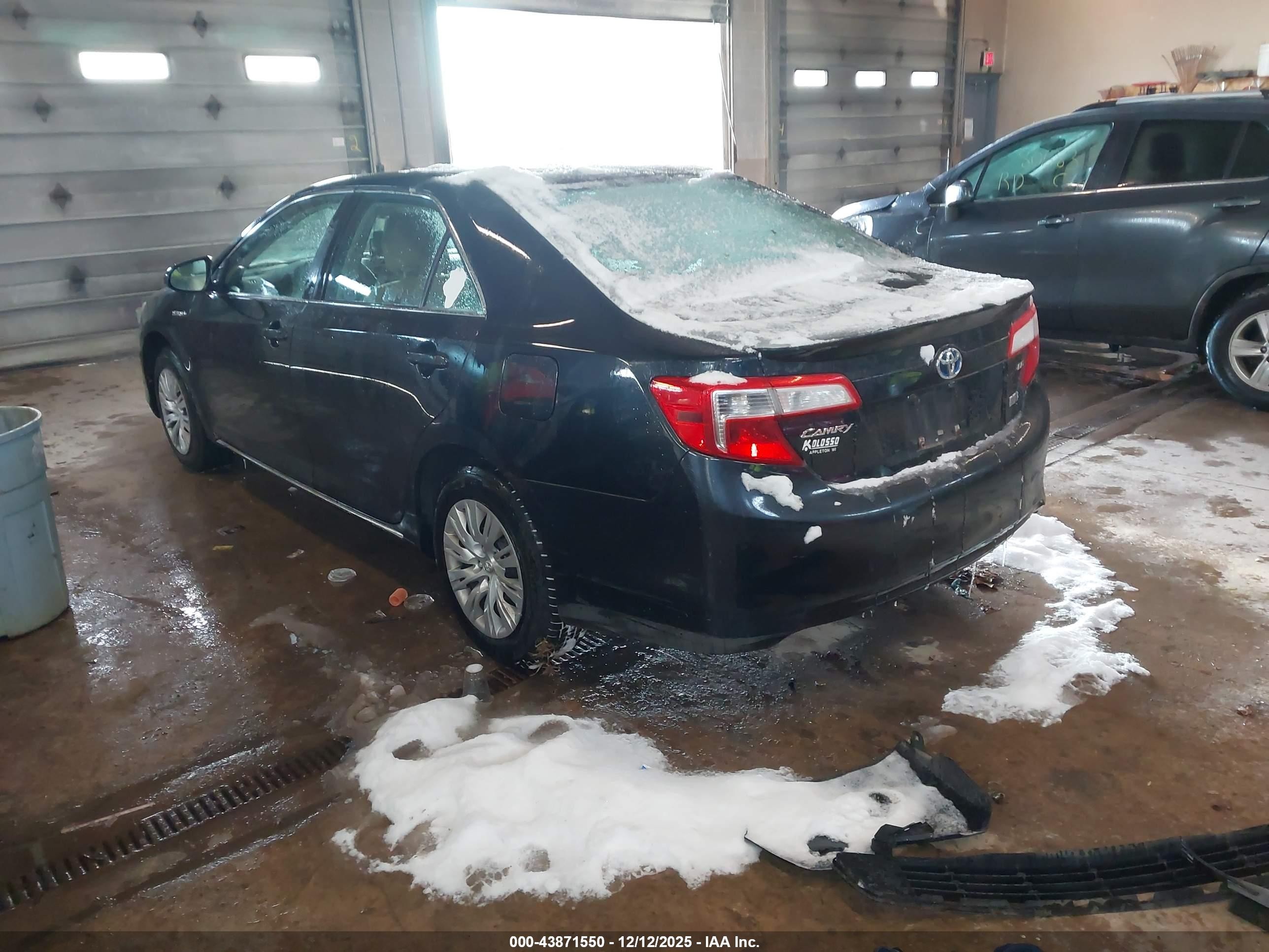 2013 Toyota Camry Hybrid Le Dark Blue vin: 4T1BD1FK6DU087747