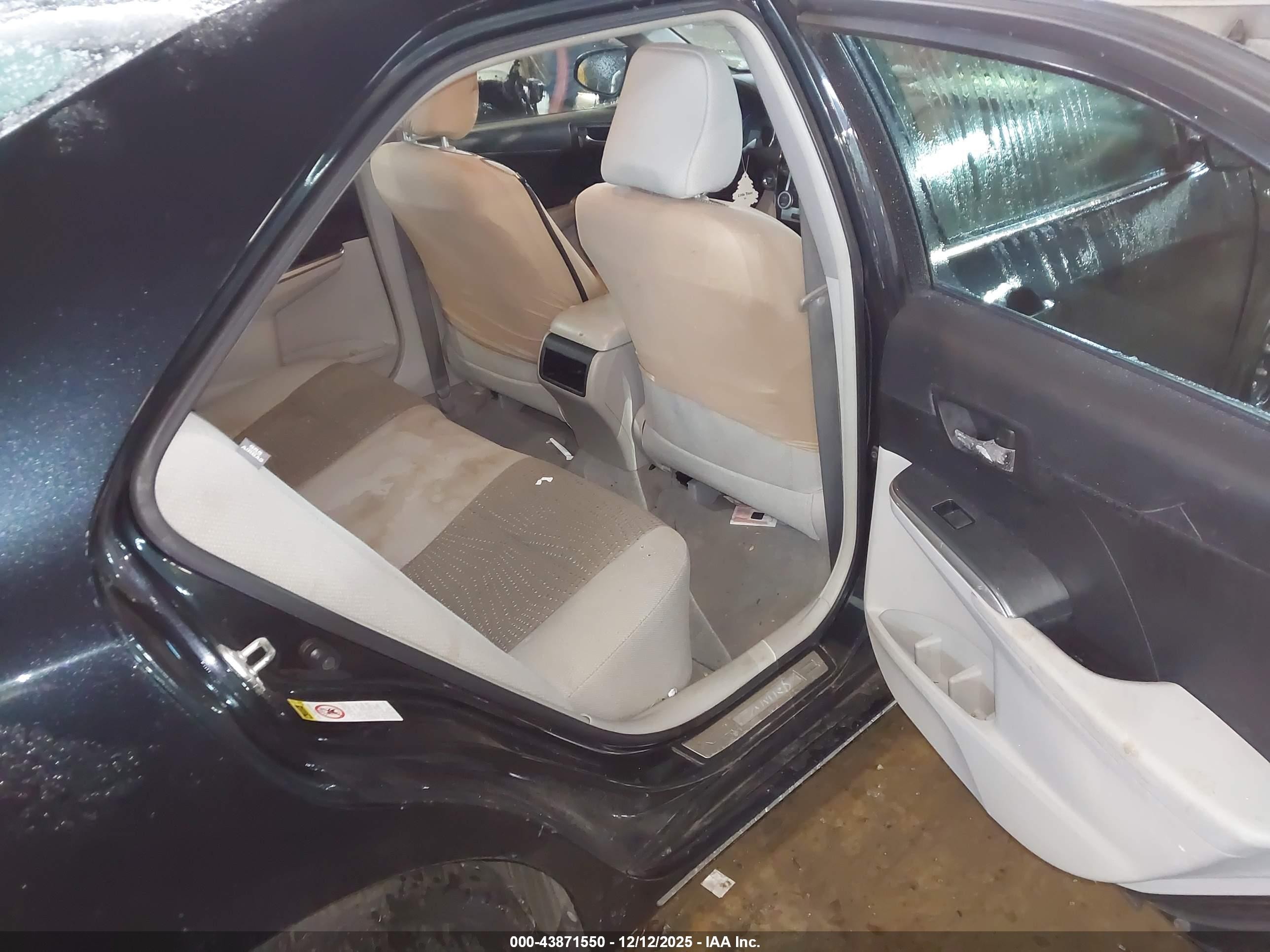 2013 Toyota Camry Hybrid Le Dark Blue vin: 4T1BD1FK6DU087747