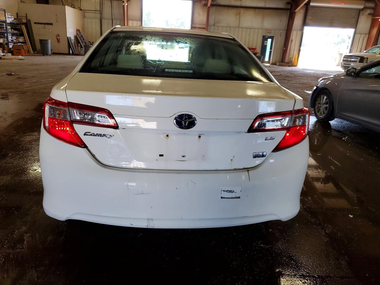 2013 Toyota Camry Hybrid Le White vin: 4T1BD1FK6DU096187