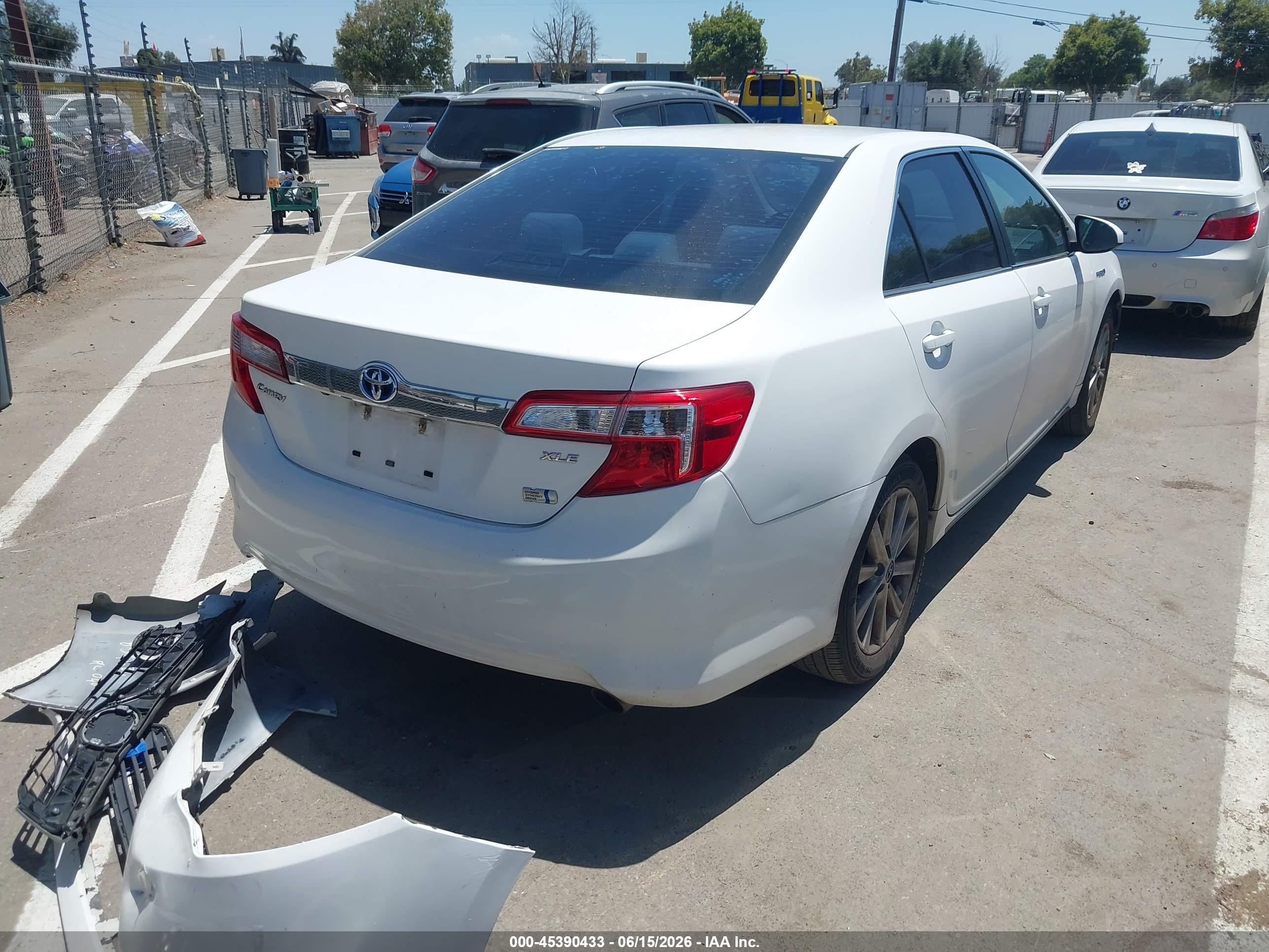 2014 Toyota Camry Hybrid Xle White vin: 4T1BD1FK6EU101485