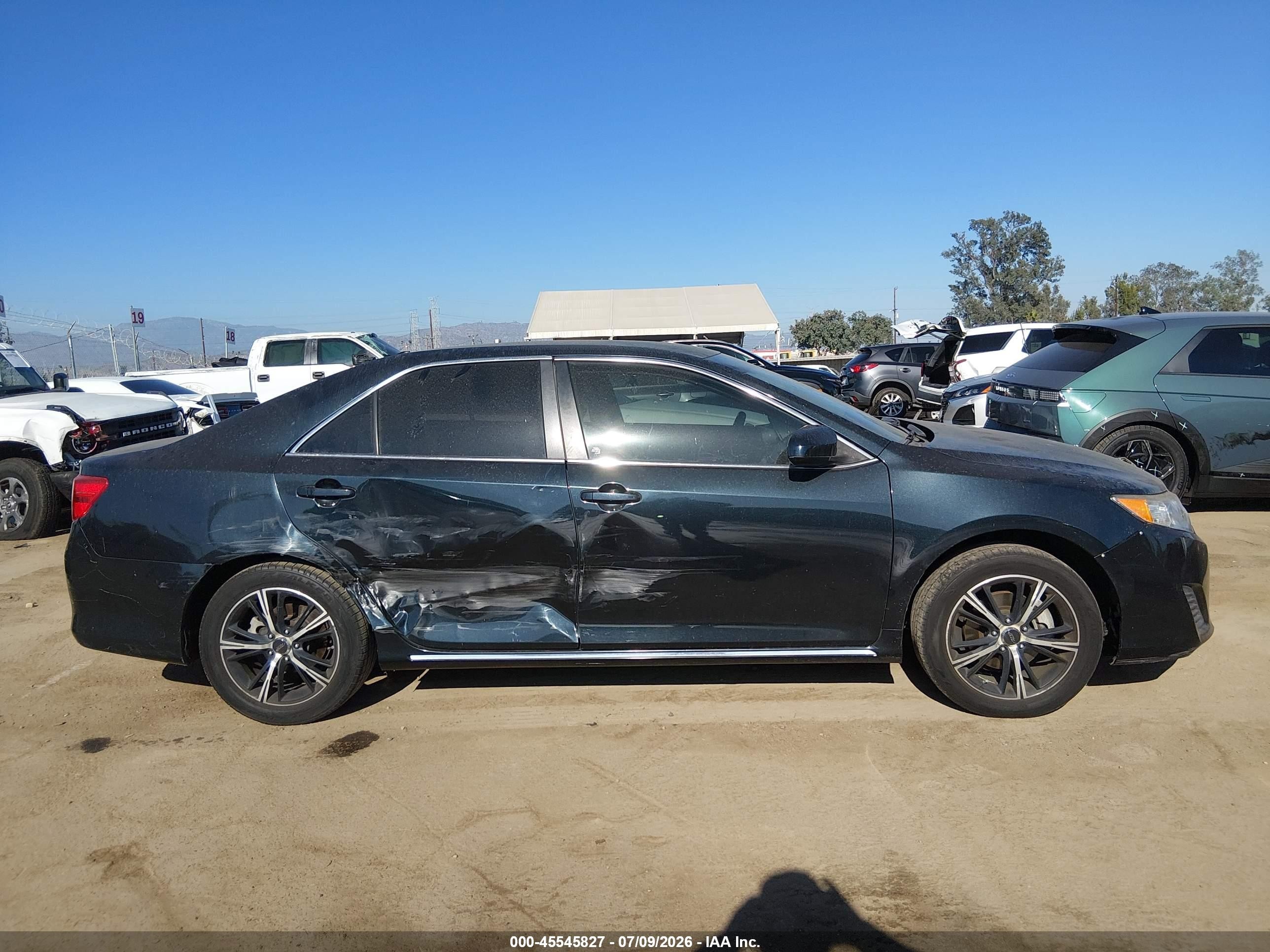 2014 Toyota Camry Hybrid Le Gray vin: 4T1BD1FK6EU109120